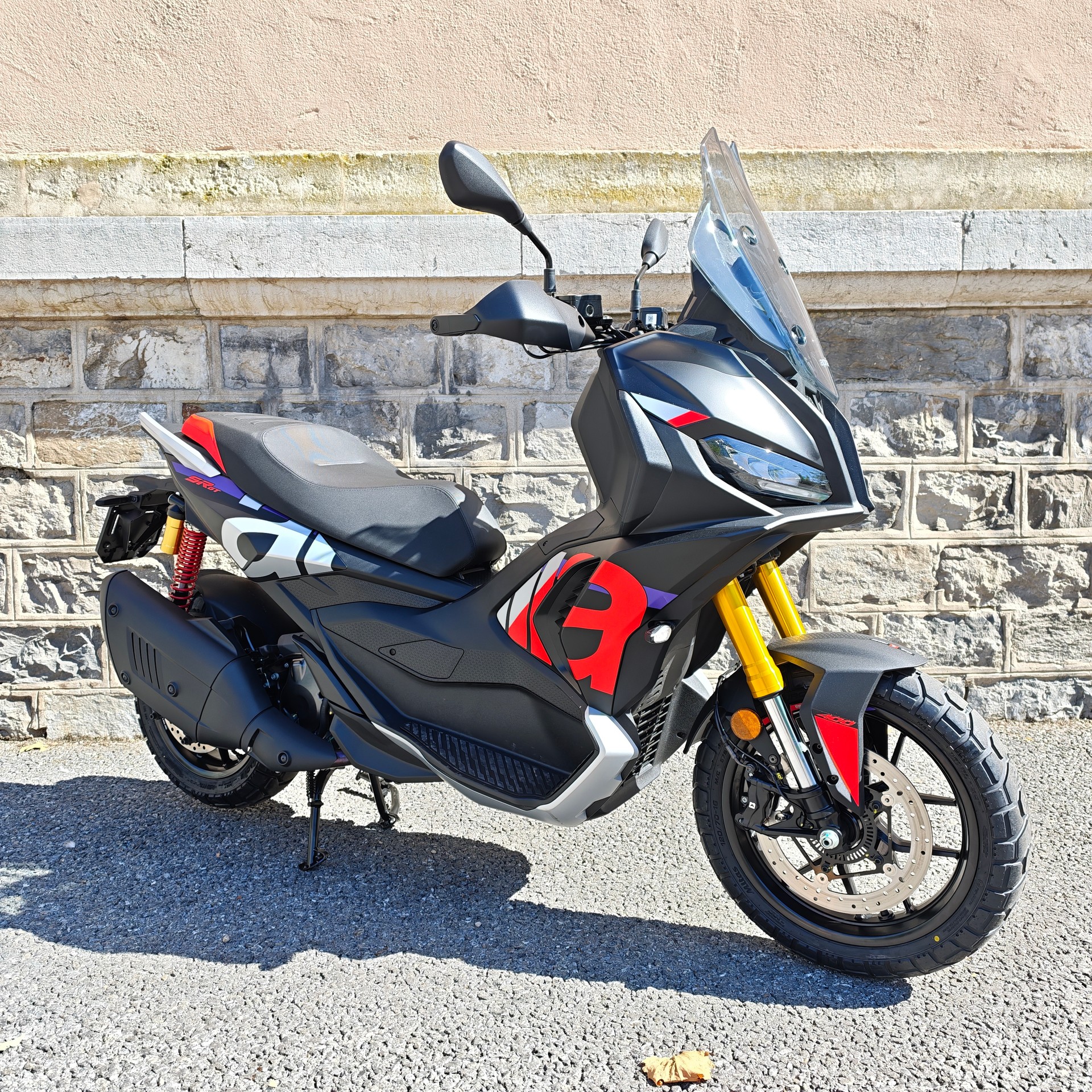 APRILIA SR 400 GT Replica-image-0