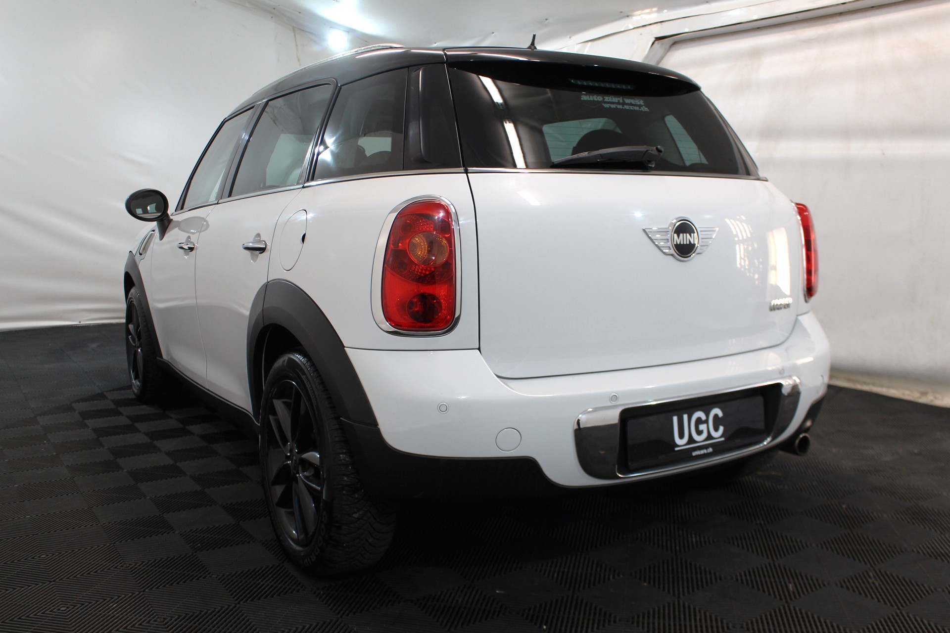 MINI Countryman R60 1.6i Cooper-showroom-element-3