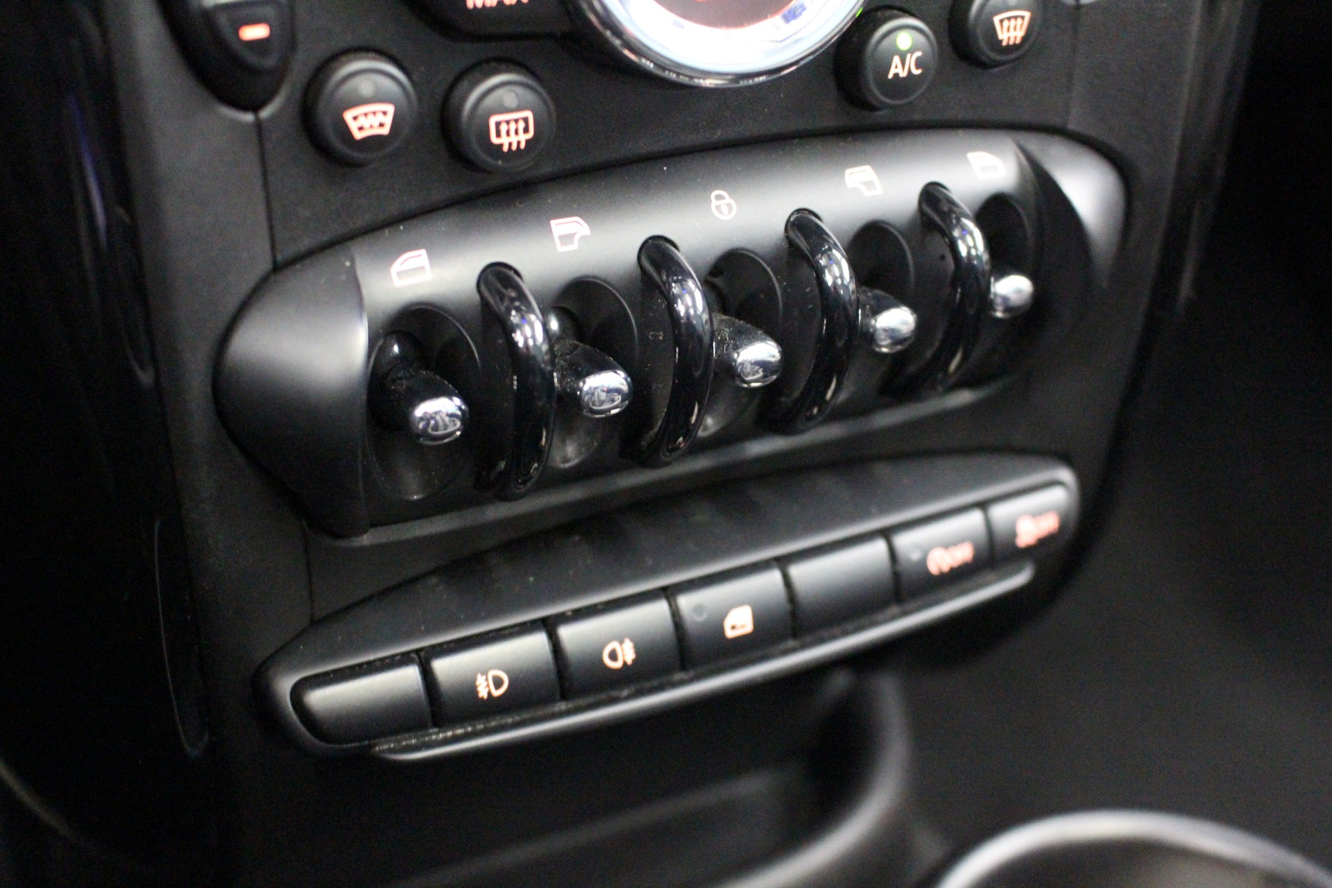 MINI Countryman R60 1.6i Cooper-image-15