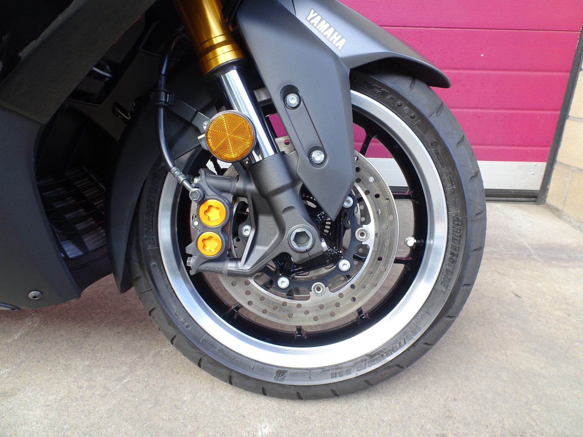YAMAHA T-MAX Tech-Max XP 560-image-1