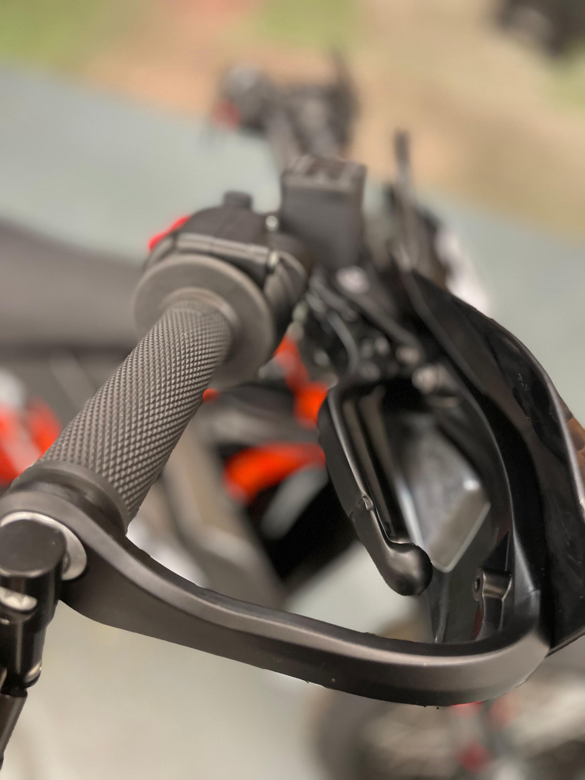 KTM 690 SMC R-image-13