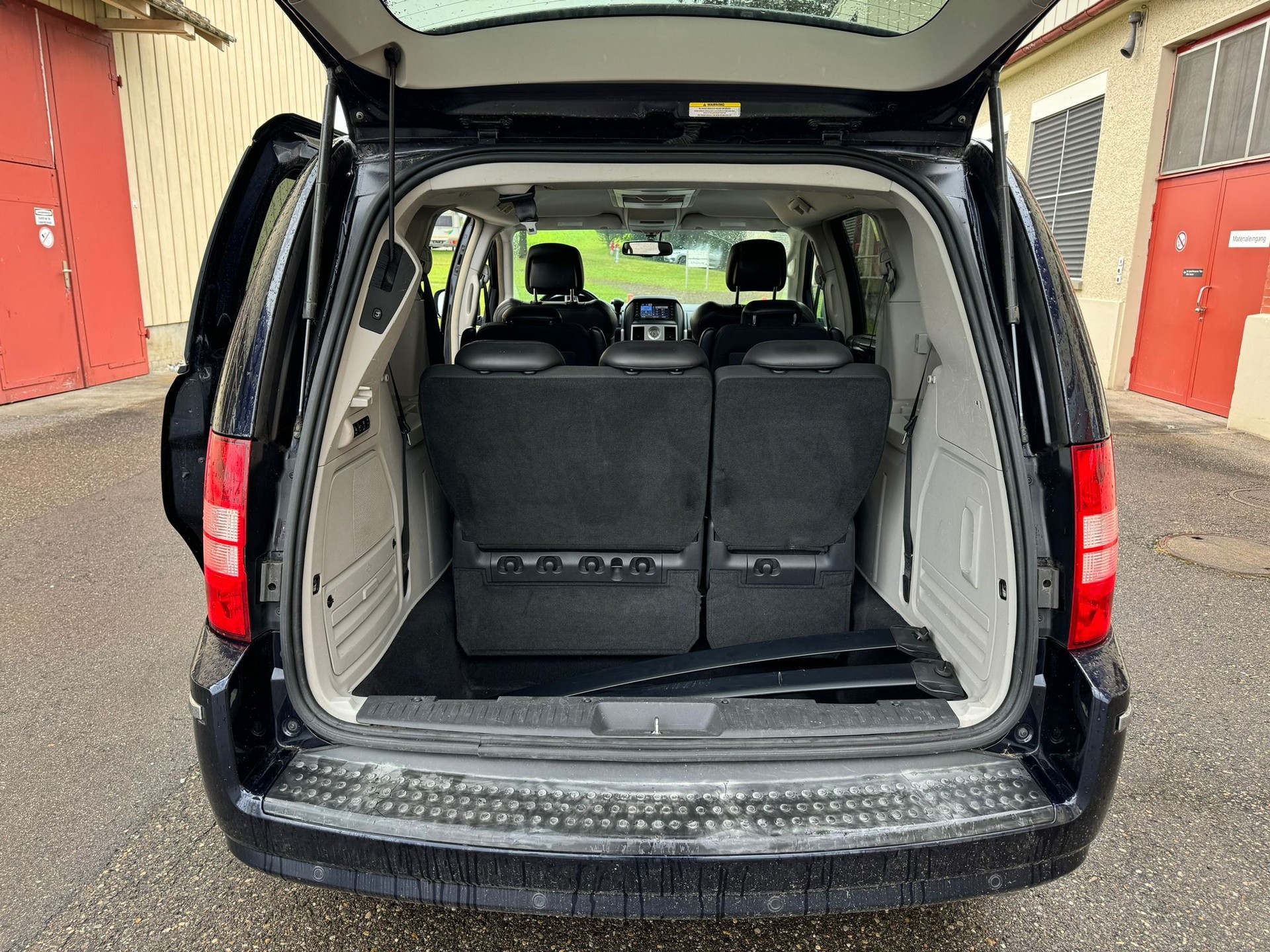 CHRYSLER Grand Voyager 2.8 CRD Limited Automatic-image-9