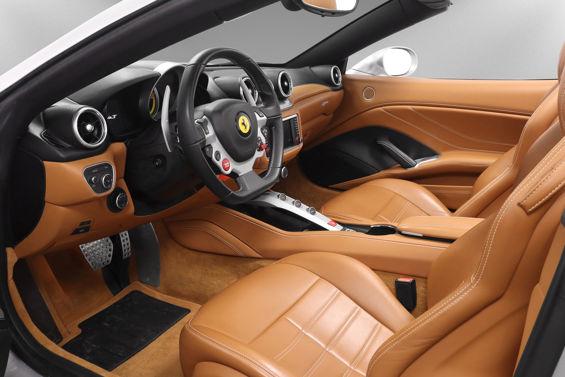 FERRARI California 3.9 V8 T-image-11