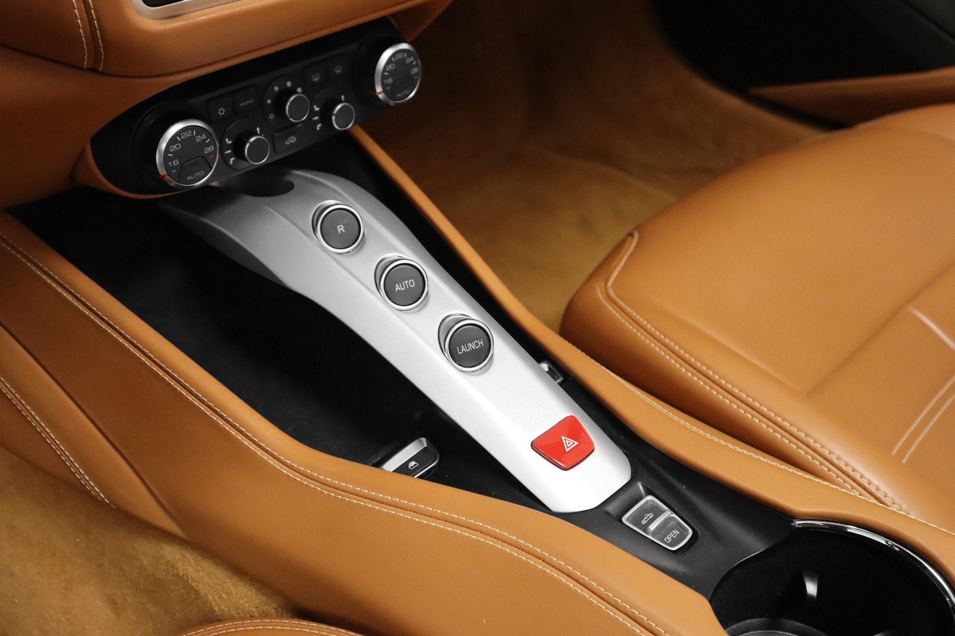 FERRARI California 3.9 V8 T-image-14