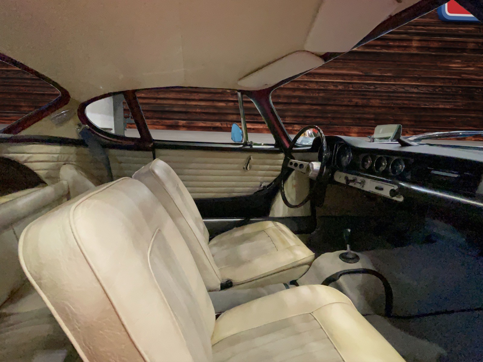 VOLVO P1800 (Jensen)-image-17