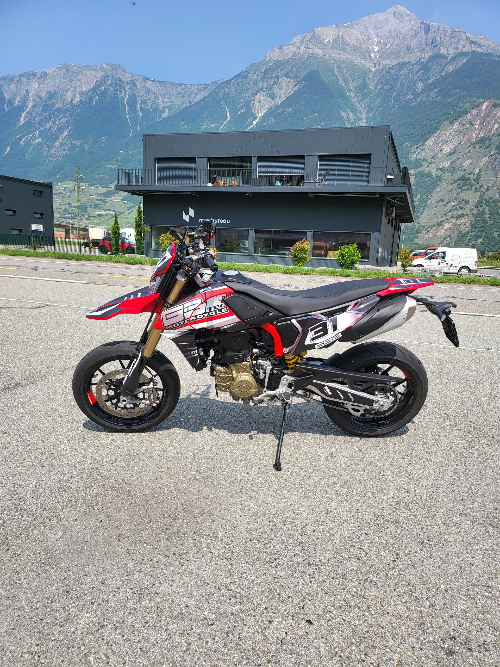 DUCATI Hypermotard 698 Mono-image-3