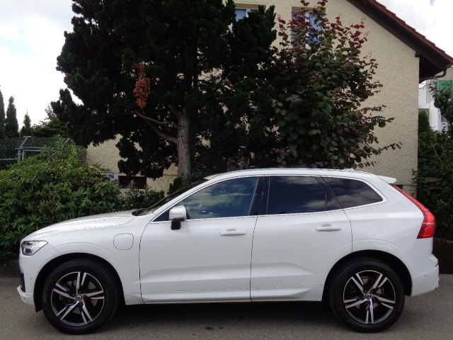 VOLVO XC60 2.0 T8 TE R-DESIGN-image-1