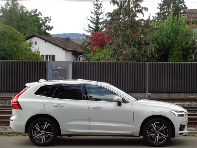 VOLVO XC60 2.0 T8 TE R-DESIGN-image-14
