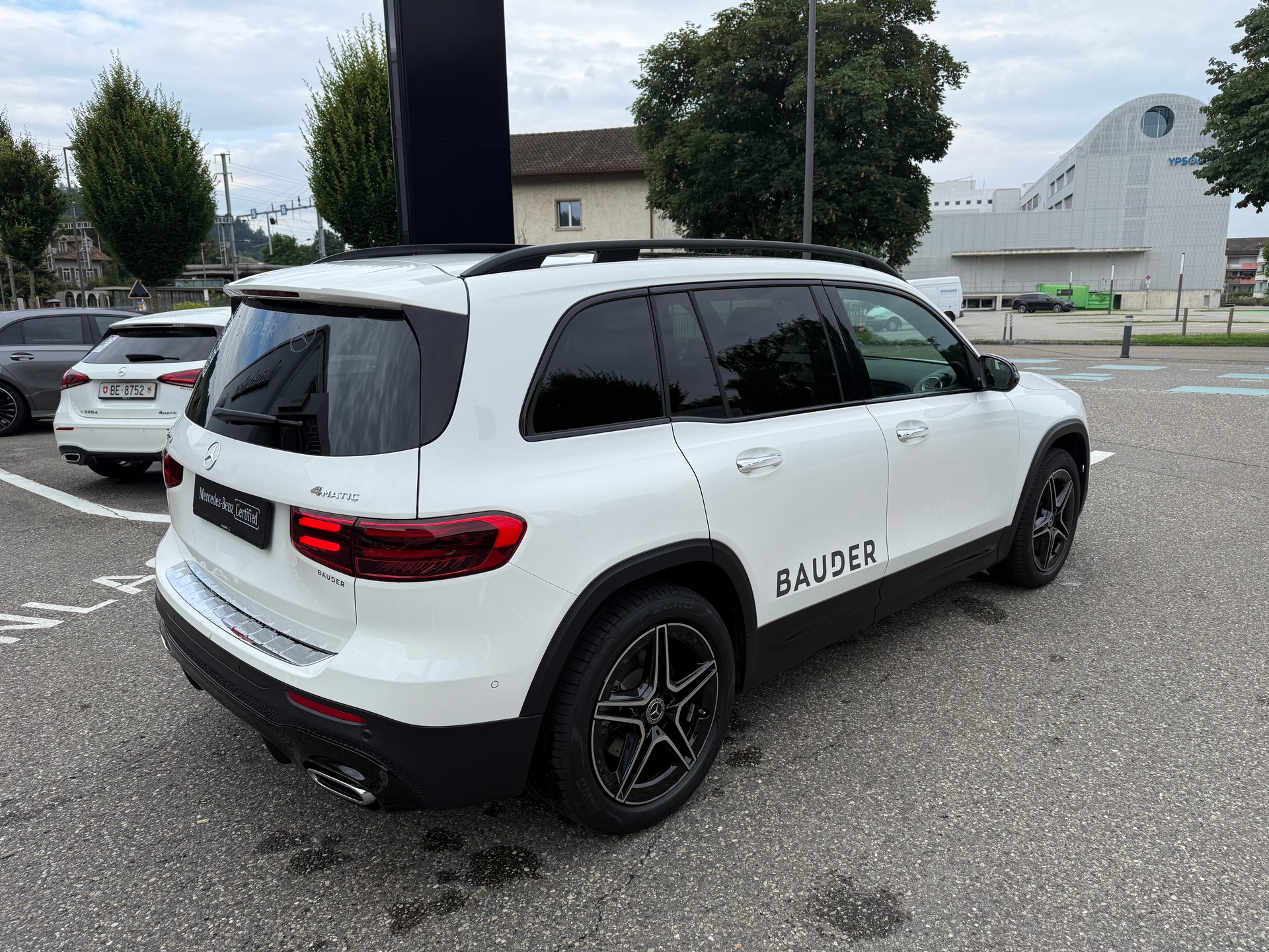 MERCEDES-BENZ GLB 220 4Matic 8G-Tronic-image-9