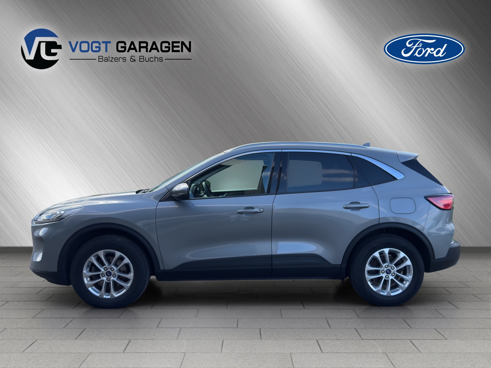 FORD Kuga 2.5 Hybrid Titanium 4x4-showroom-element-2