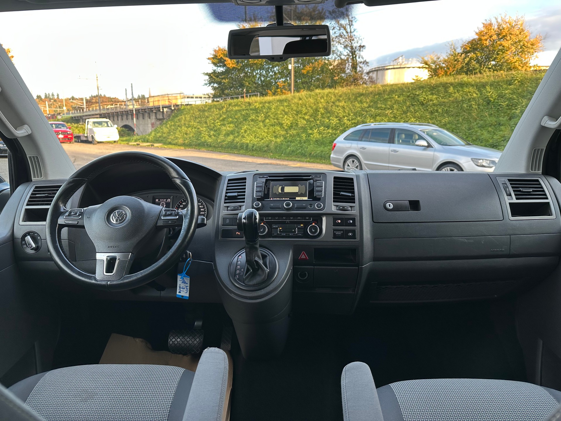 VW T5 Caravelle Comfortline 2.0 TDI CR 4Motion DSG-image-8