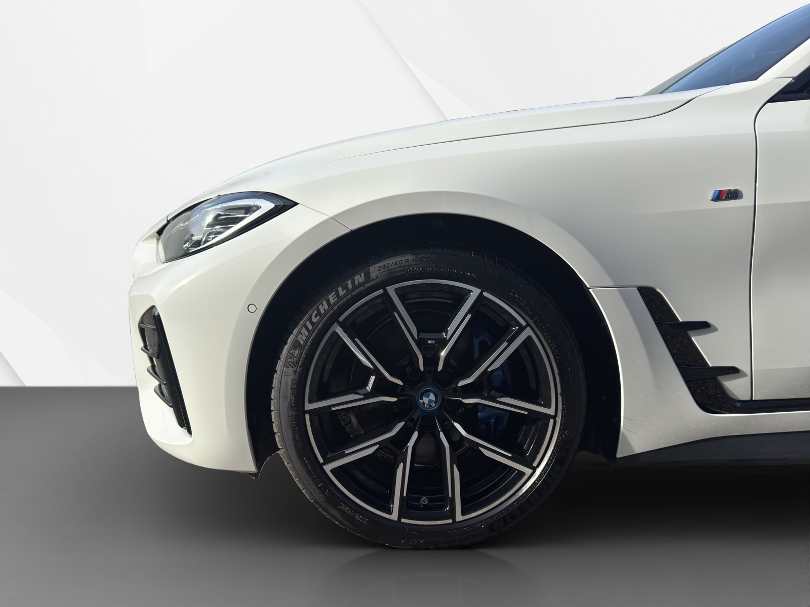 BMW i4 M50-image-11