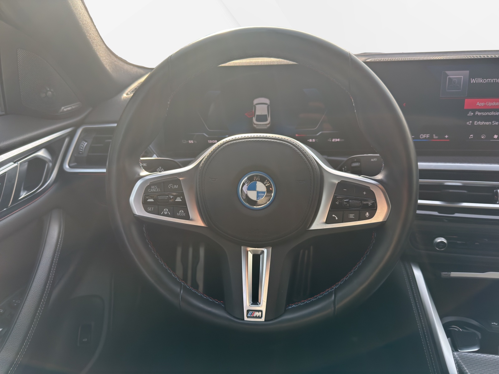 BMW i4 M50-image-14