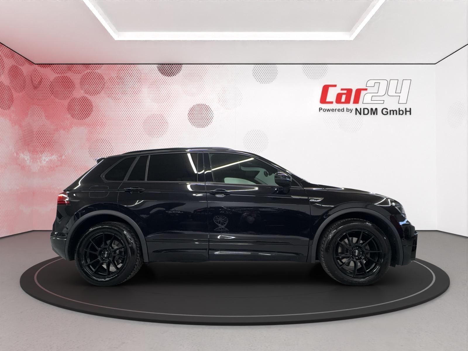 VW Tiguan 2.0 TDI SCR R-Line Highline 4Motion DSG-image-3