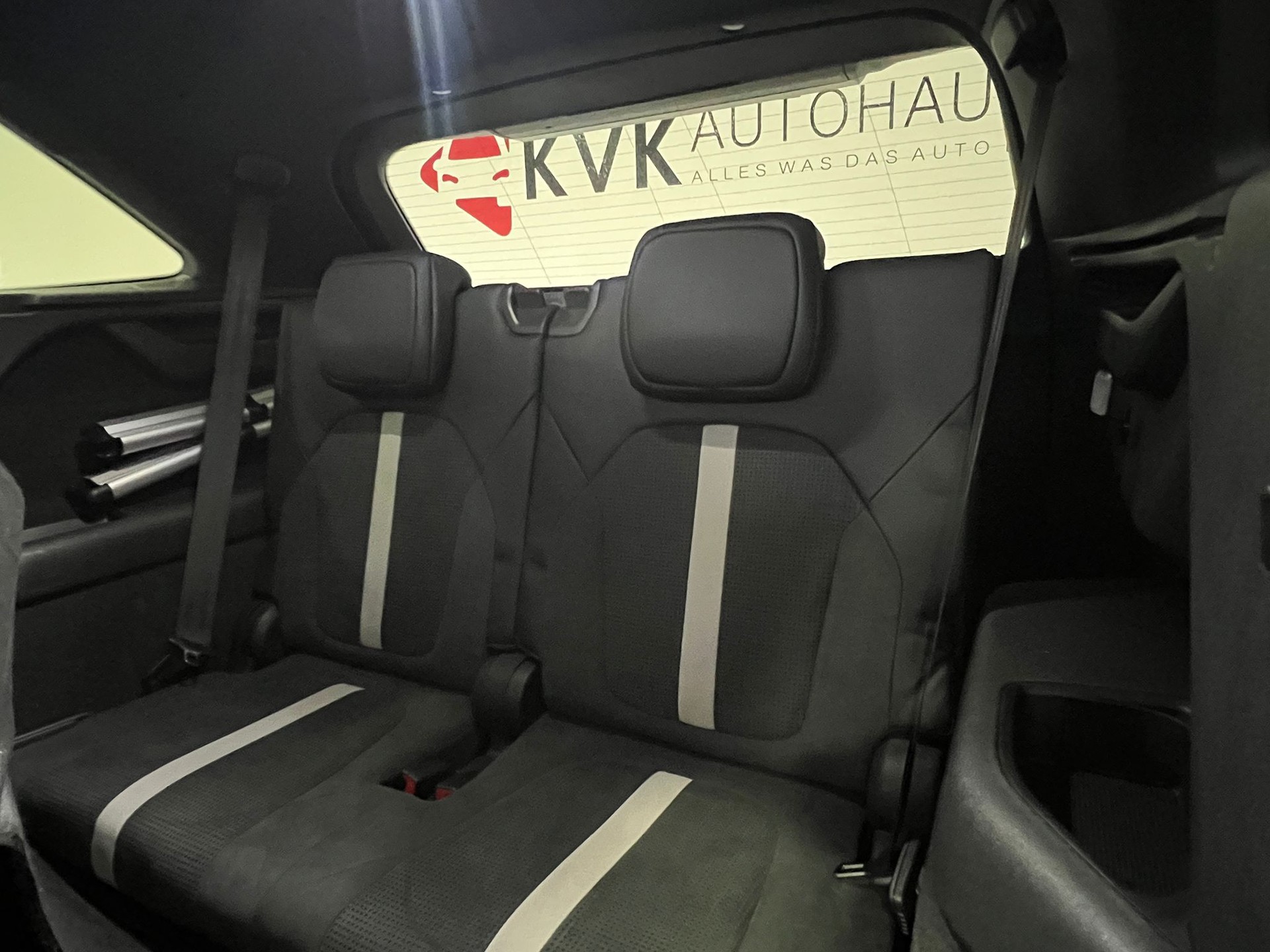 SKODA Kodiaq 2.0 TDI Sportline 4x4 **7Plätzer**8 fach Komplettradsatz*-image-15