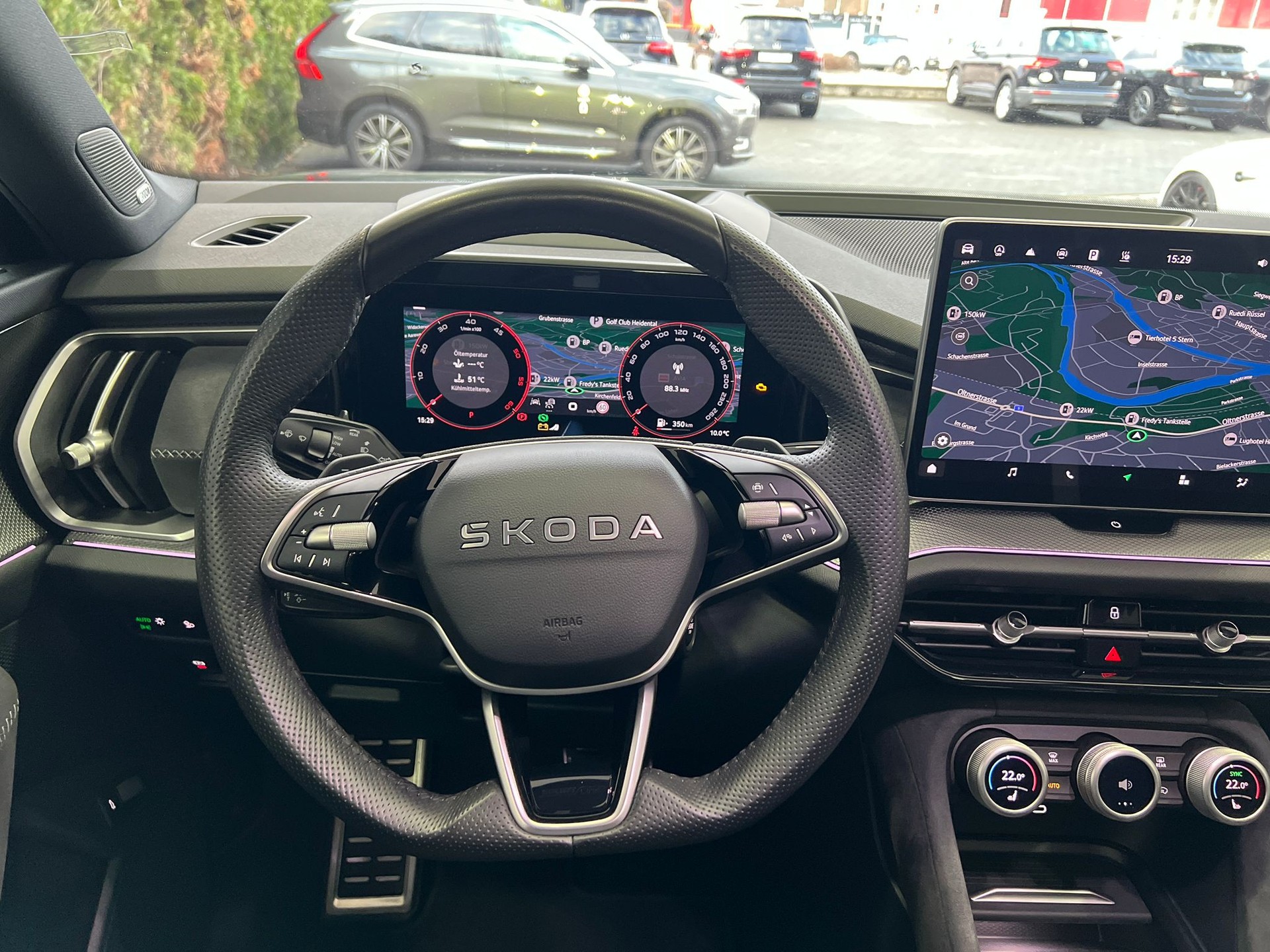 SKODA Kodiaq 2.0 TDI Sportline 4x4 **7Plätzer**8 fach Komplettradsatz*-image-7