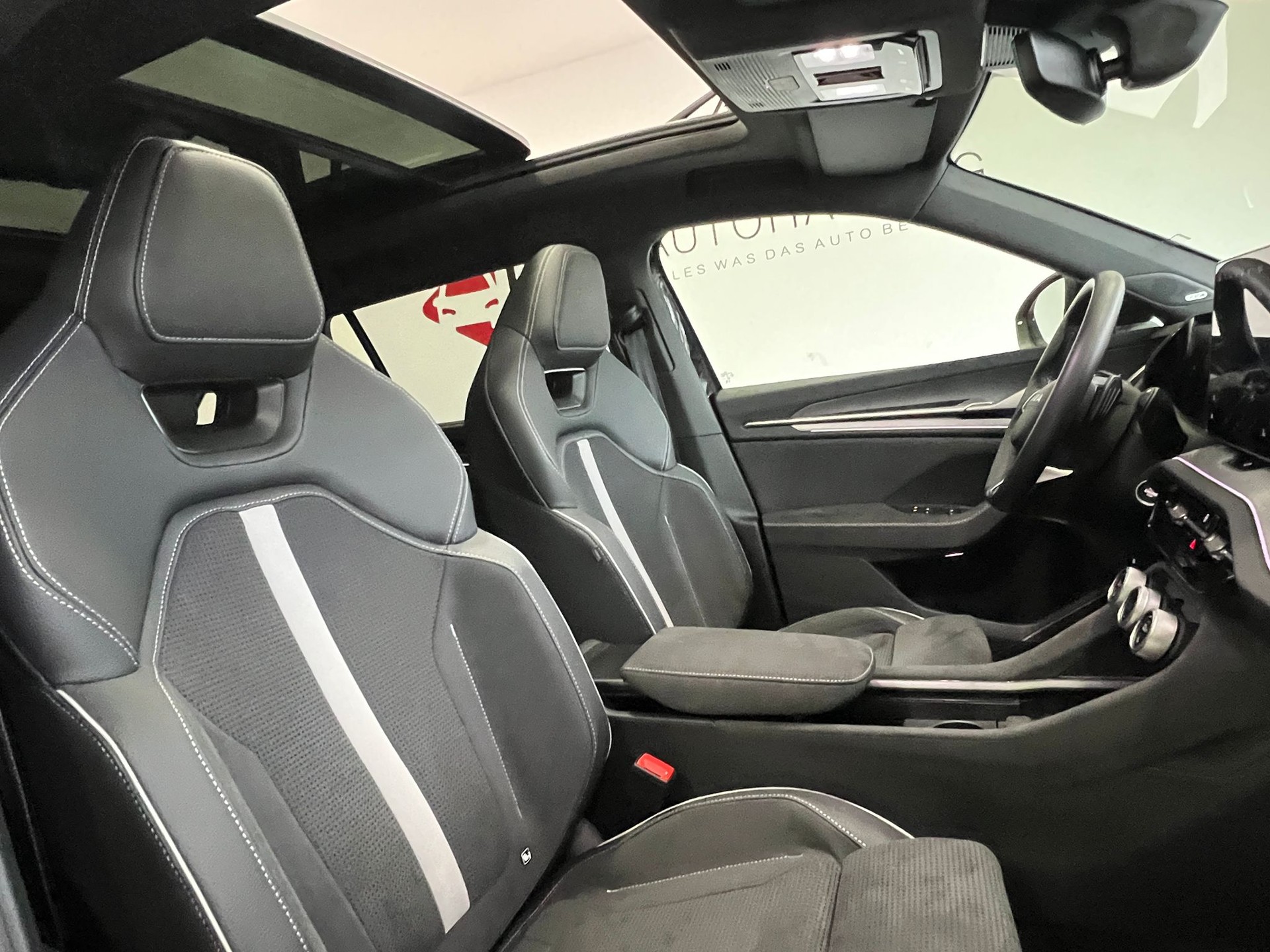 SKODA Kodiaq 2.0 TDI Sportline 4x4 **7Plätzer**8 fach Komplettradsatz*-image-12