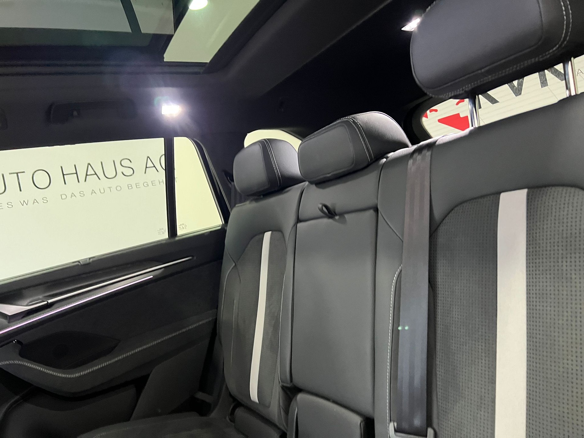 SKODA Kodiaq 2.0 TDI Sportline 4x4 **7Plätzer**8 fach Komplettradsatz*-image-14