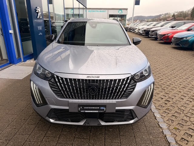 PEUGEOT 2008 1.2 PureTech Allure 5 Jahre Garantie-image-9