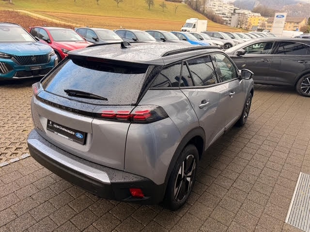 PEUGEOT 2008 1.2 PureTech Allure 5 Jahre Garantie-image-11