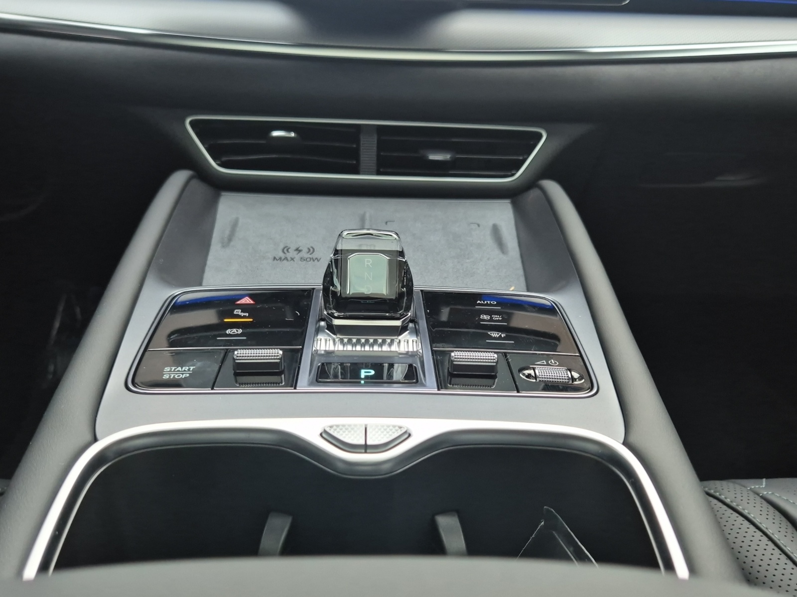 BYD Sealion 7 91,3 kWh Excellence AWD-image-17