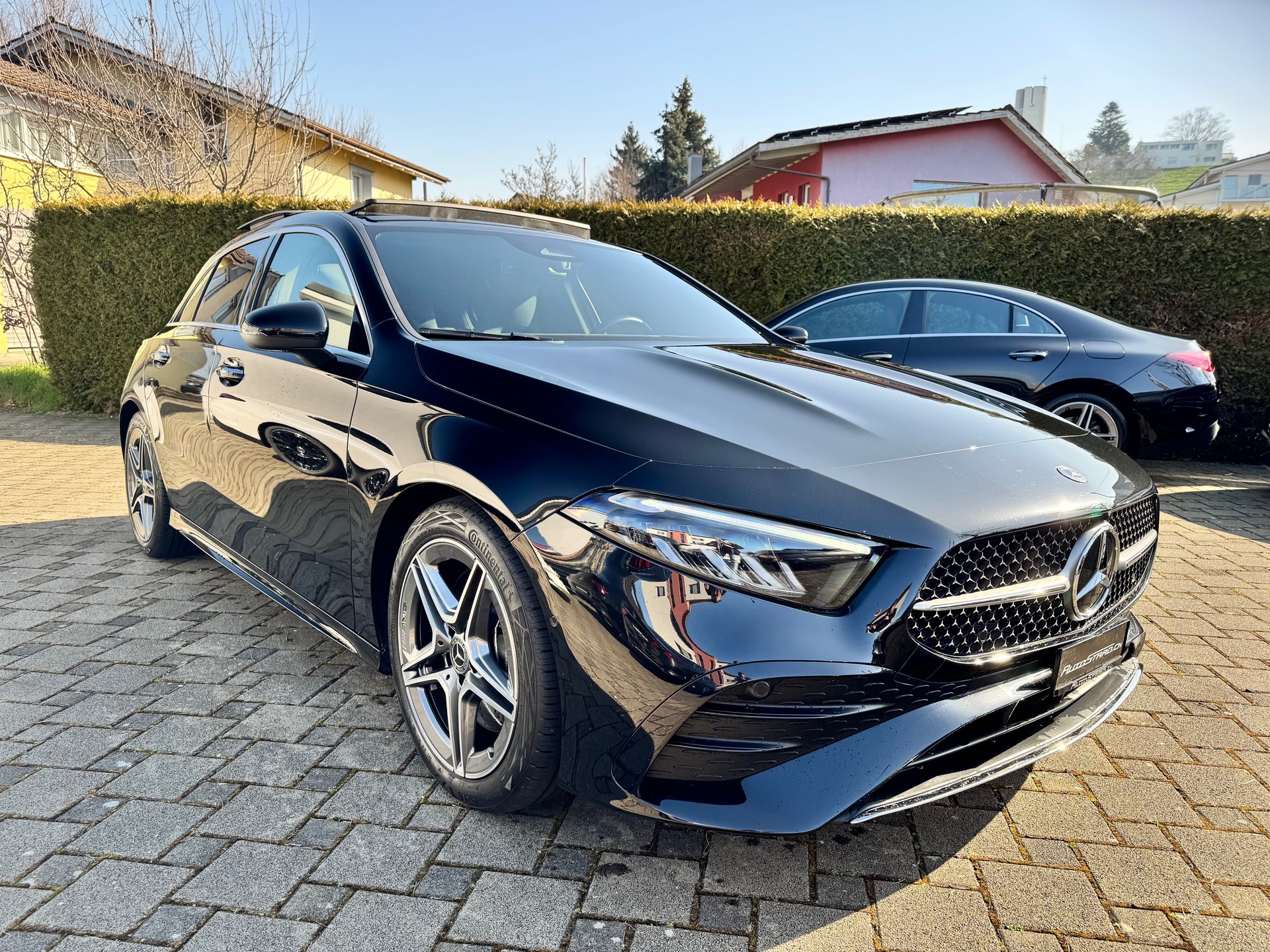 MERCEDES-BENZ A 250 4Matic AMG Line 8G-DCT-showroom-element-2