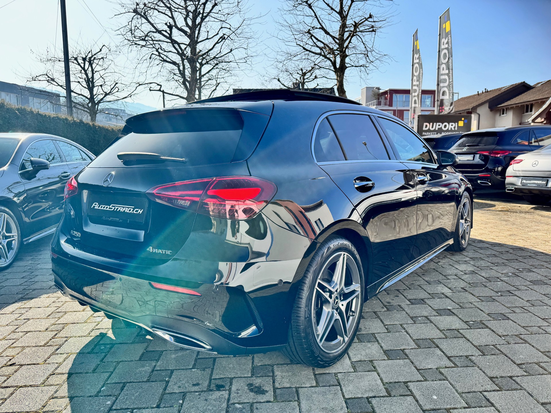 MERCEDES-BENZ A 250 4Matic AMG Line 8G-DCT-showroom-element-3