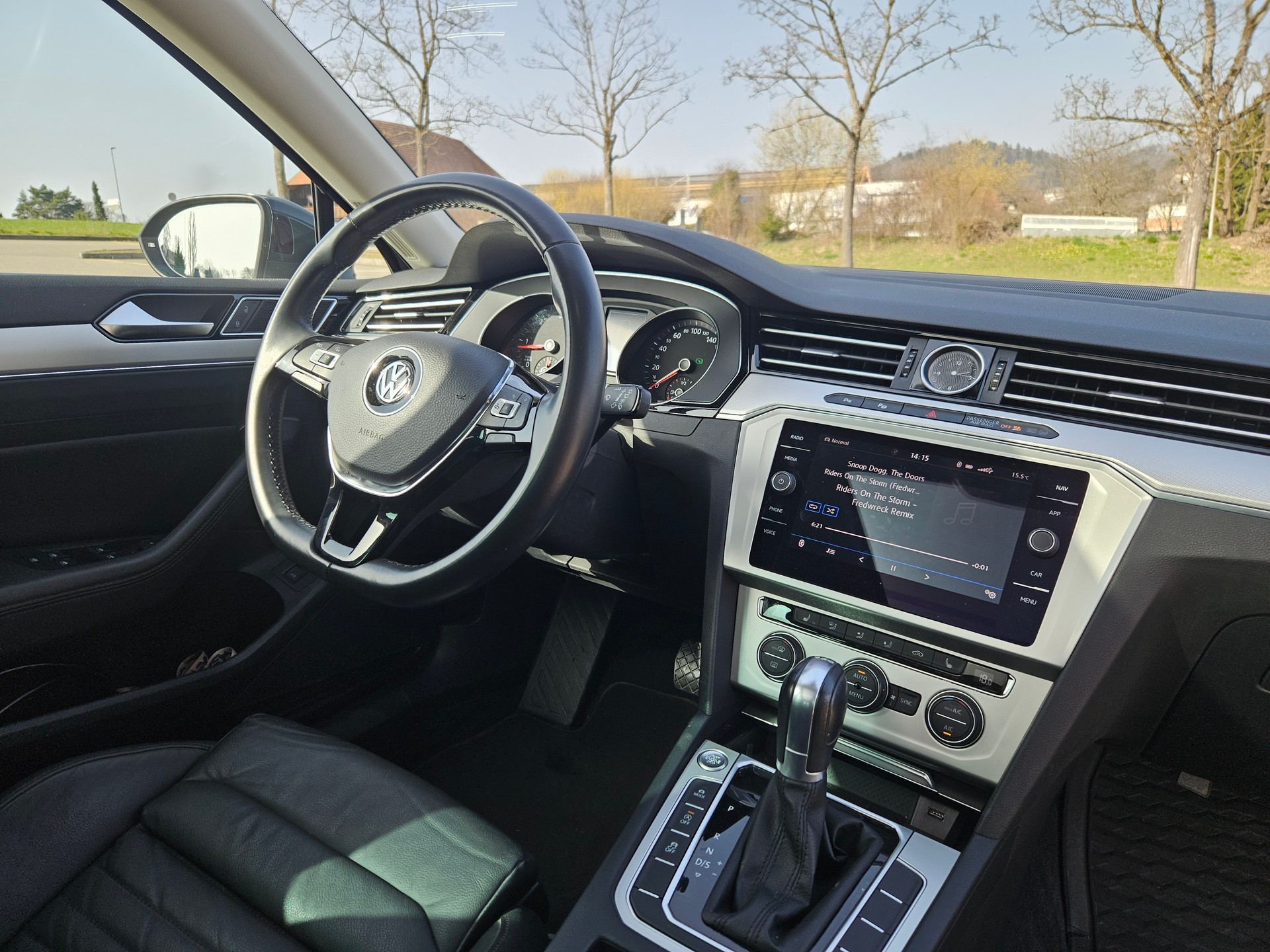 VW Passat Variant 2.0 TDI SCR BMT Highline DSG-image-12