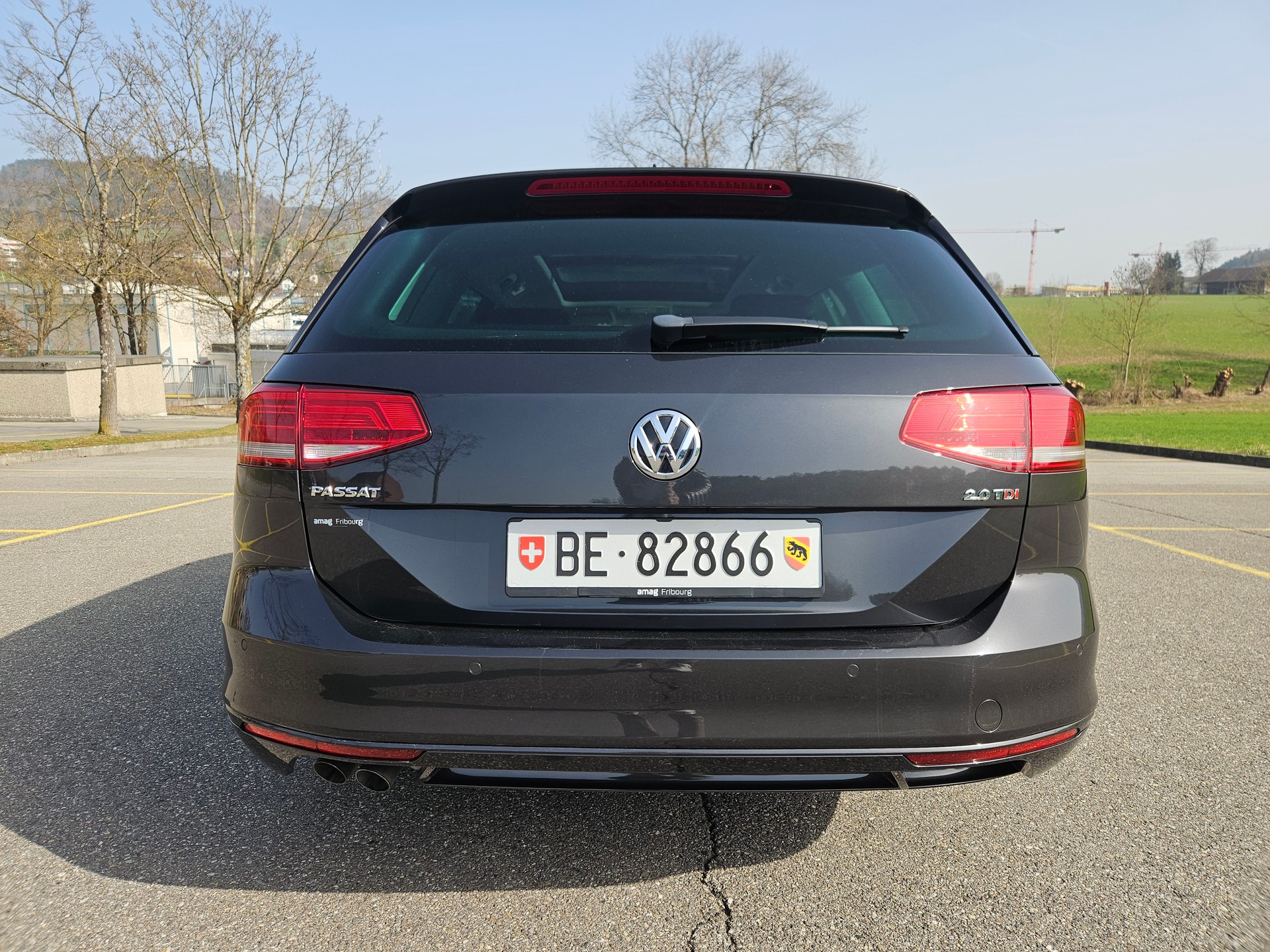 VW Passat Variant 2.0 TDI SCR BMT Highline DSG-image-16
