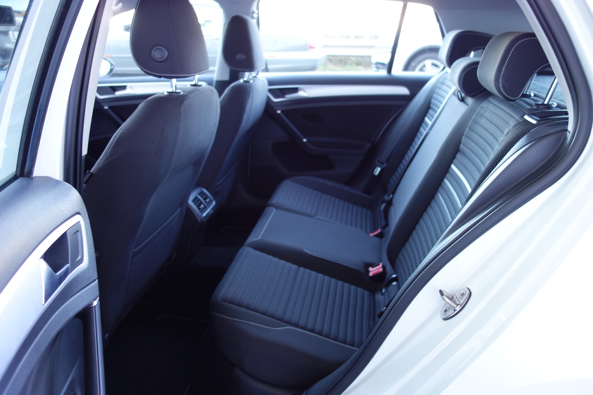 VW Golf 1.4 TSI Cup DSG-image-11