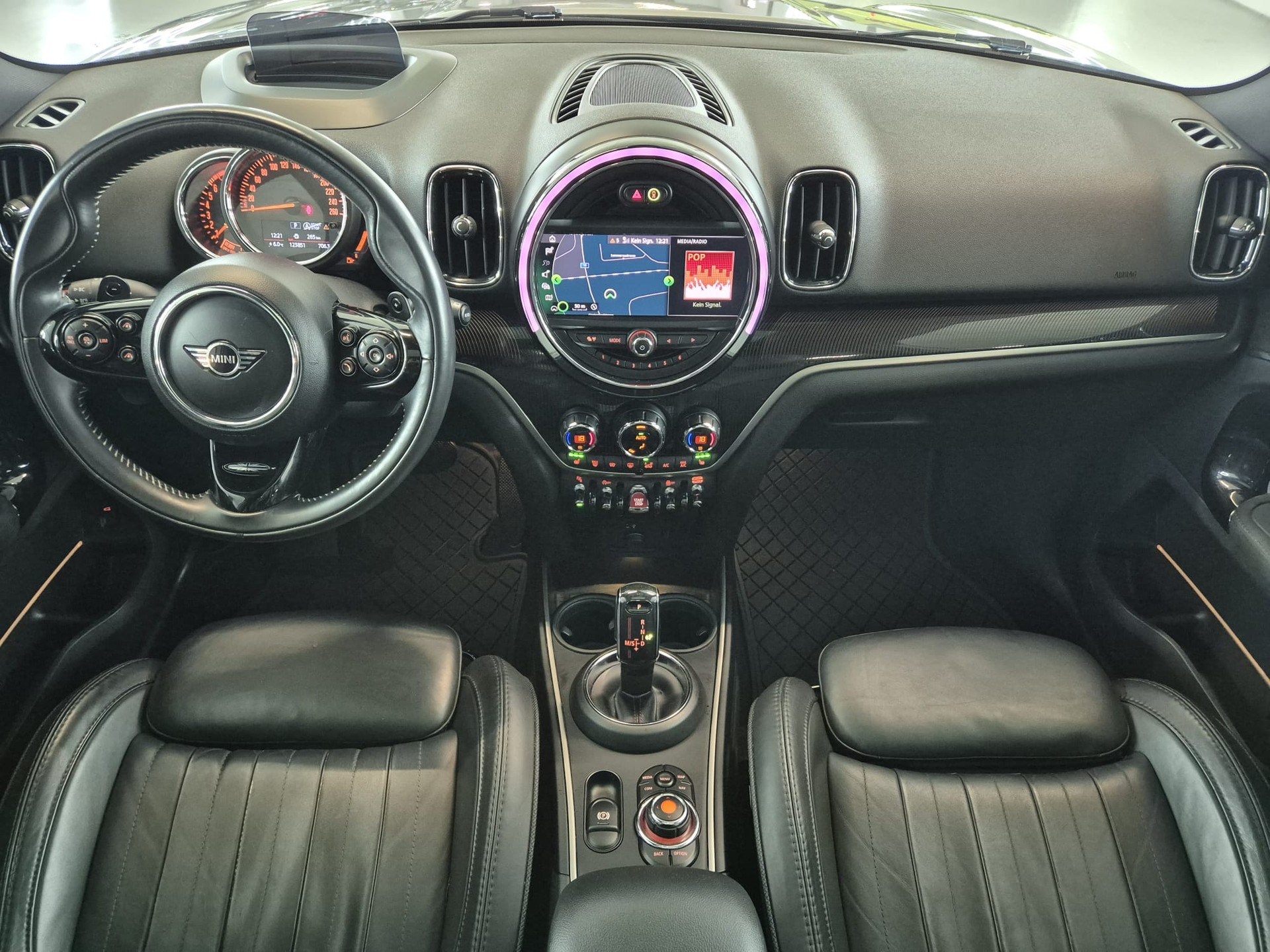 MINI Countryman Cooper S FWD Steptronic DKG-image-27