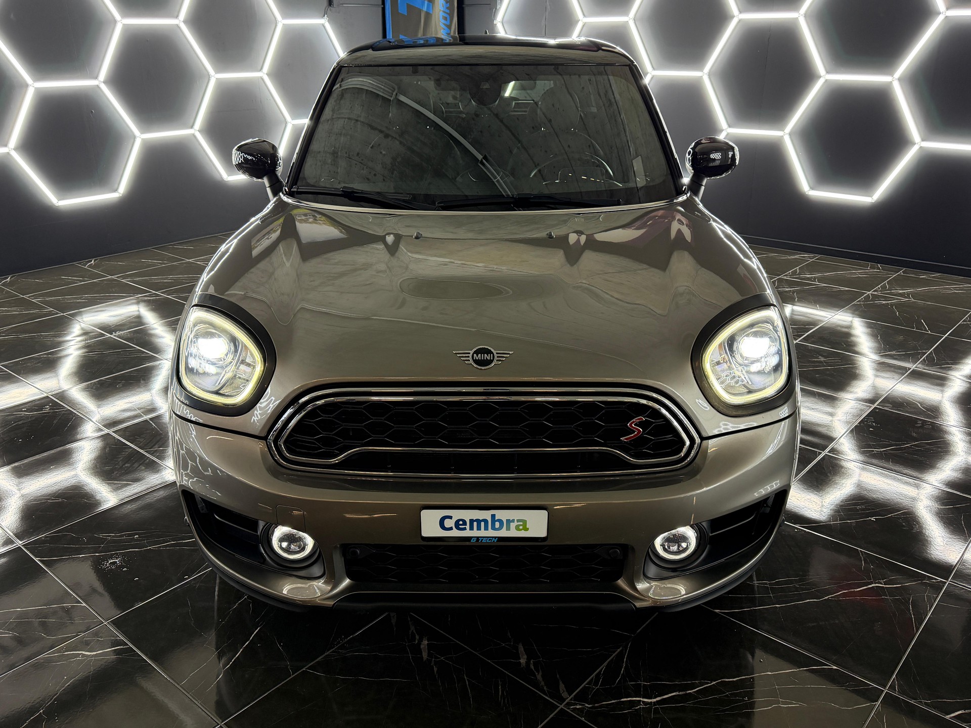 MINI Countryman Cooper S FWD Steptronic DKG-showroom-element-3