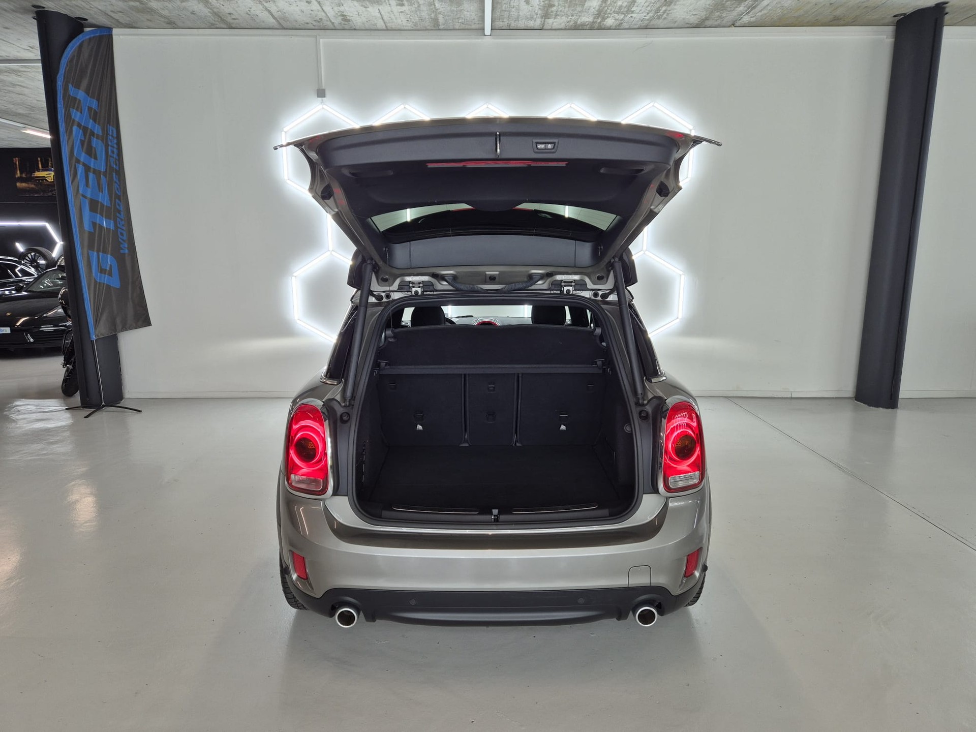 MINI Countryman Cooper S FWD Steptronic DKG-image-11