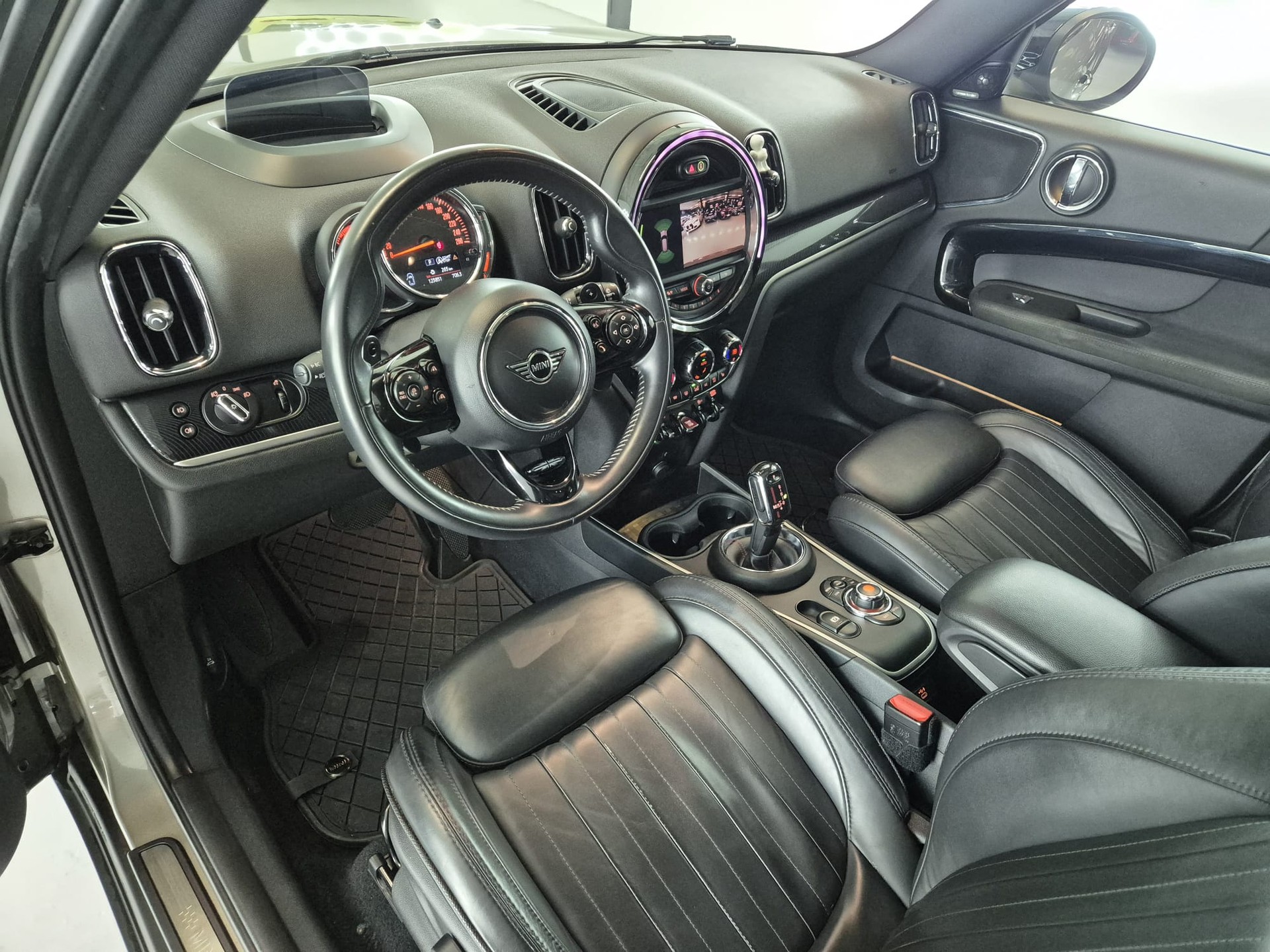 MINI Countryman Cooper S FWD Steptronic DKG-image-13