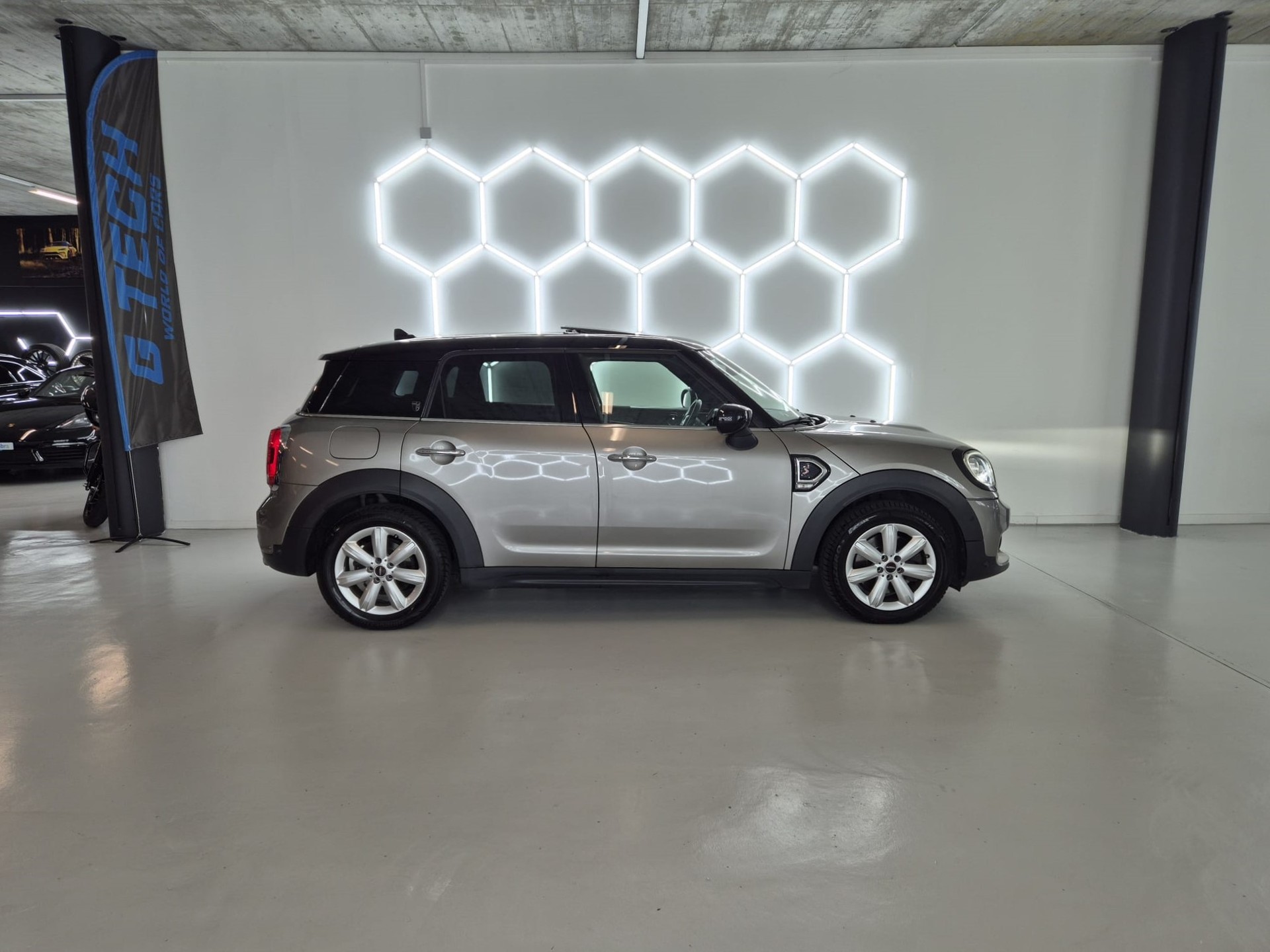 MINI Countryman Cooper S FWD Steptronic DKG-image-7