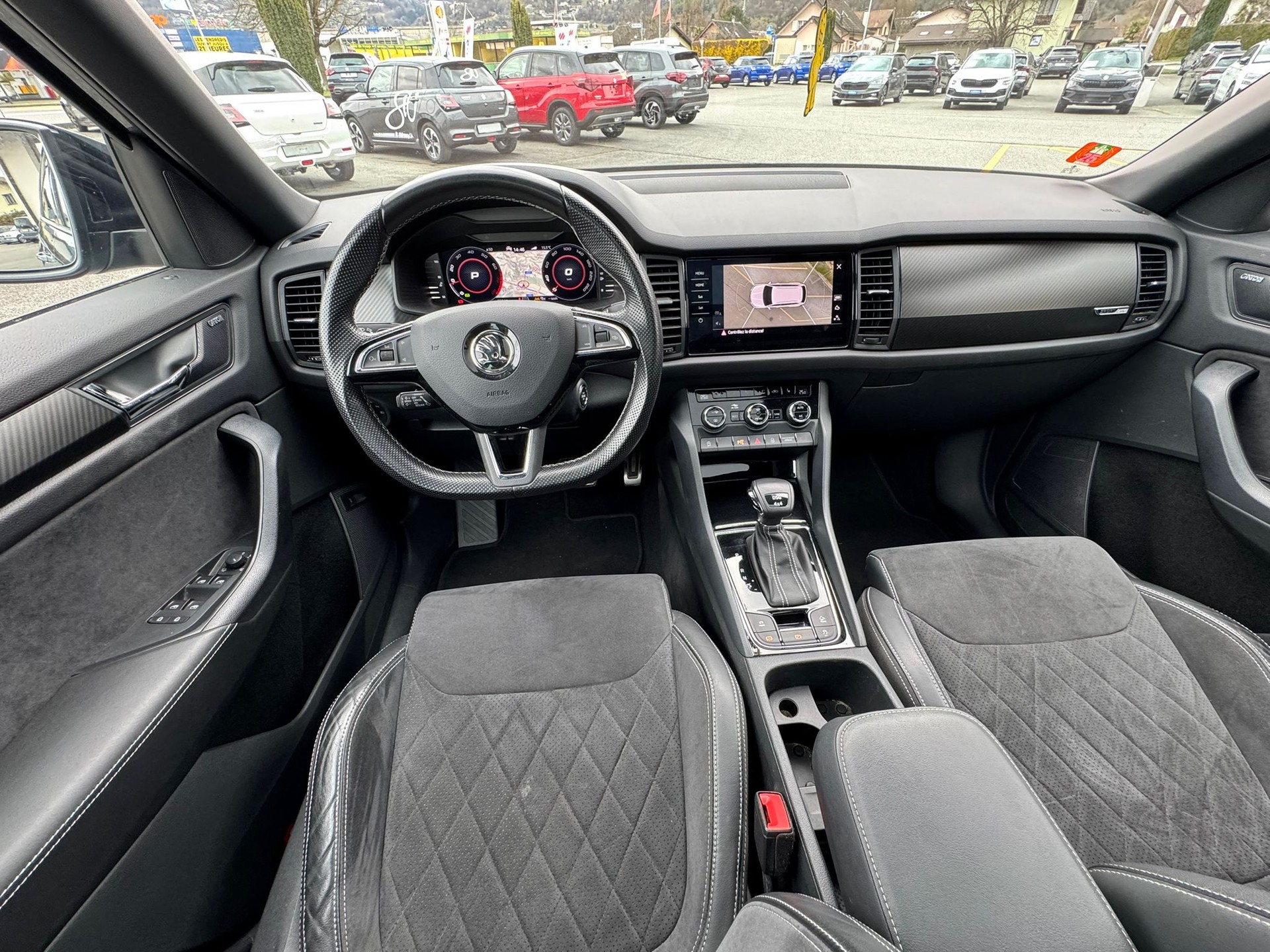 SKODA Kodiaq 2.0 TSI 4x4 Sport Line-image-9