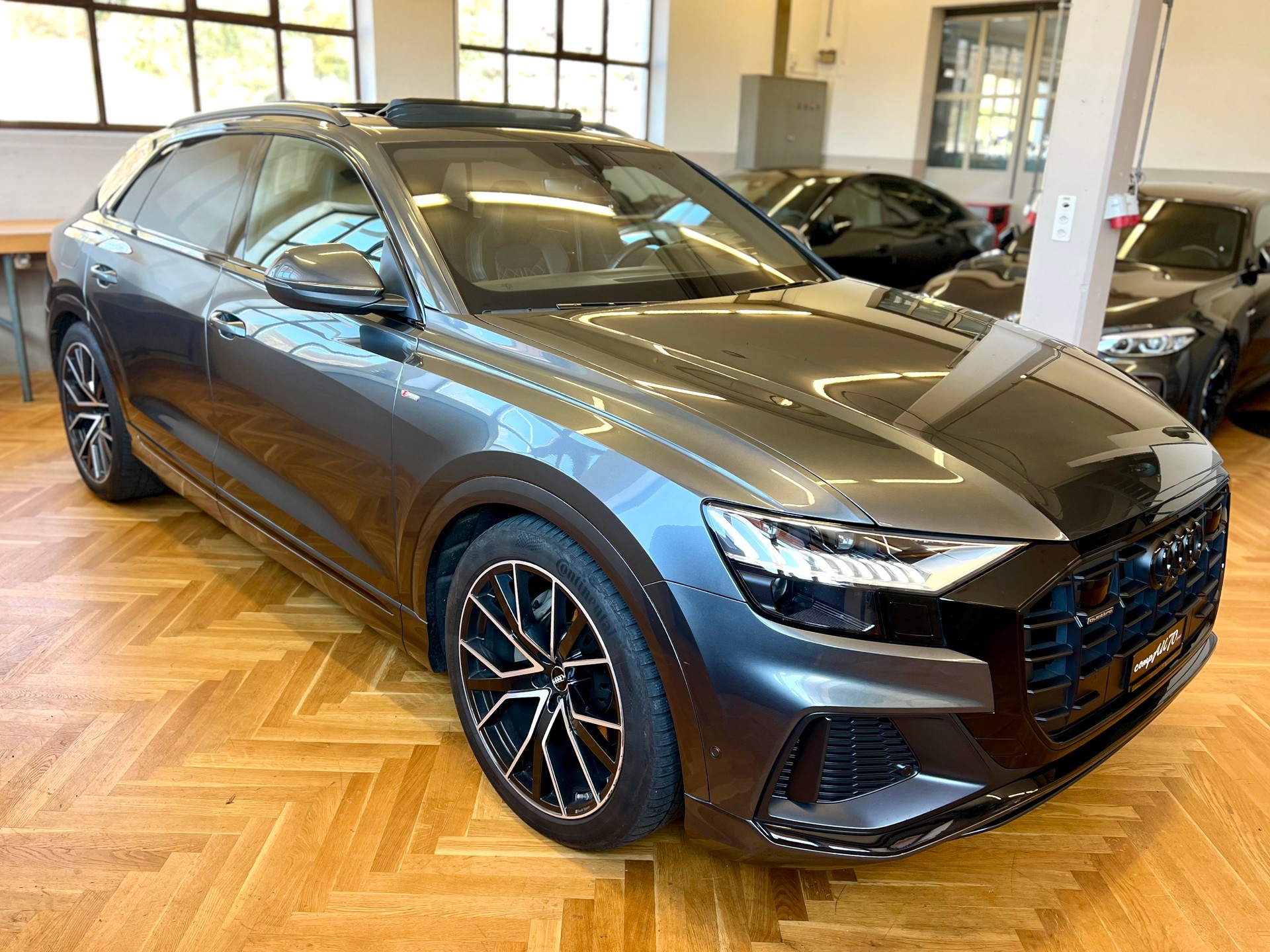 AUDI Q8 50 TDI S-Line quattro tiptronic-image-10