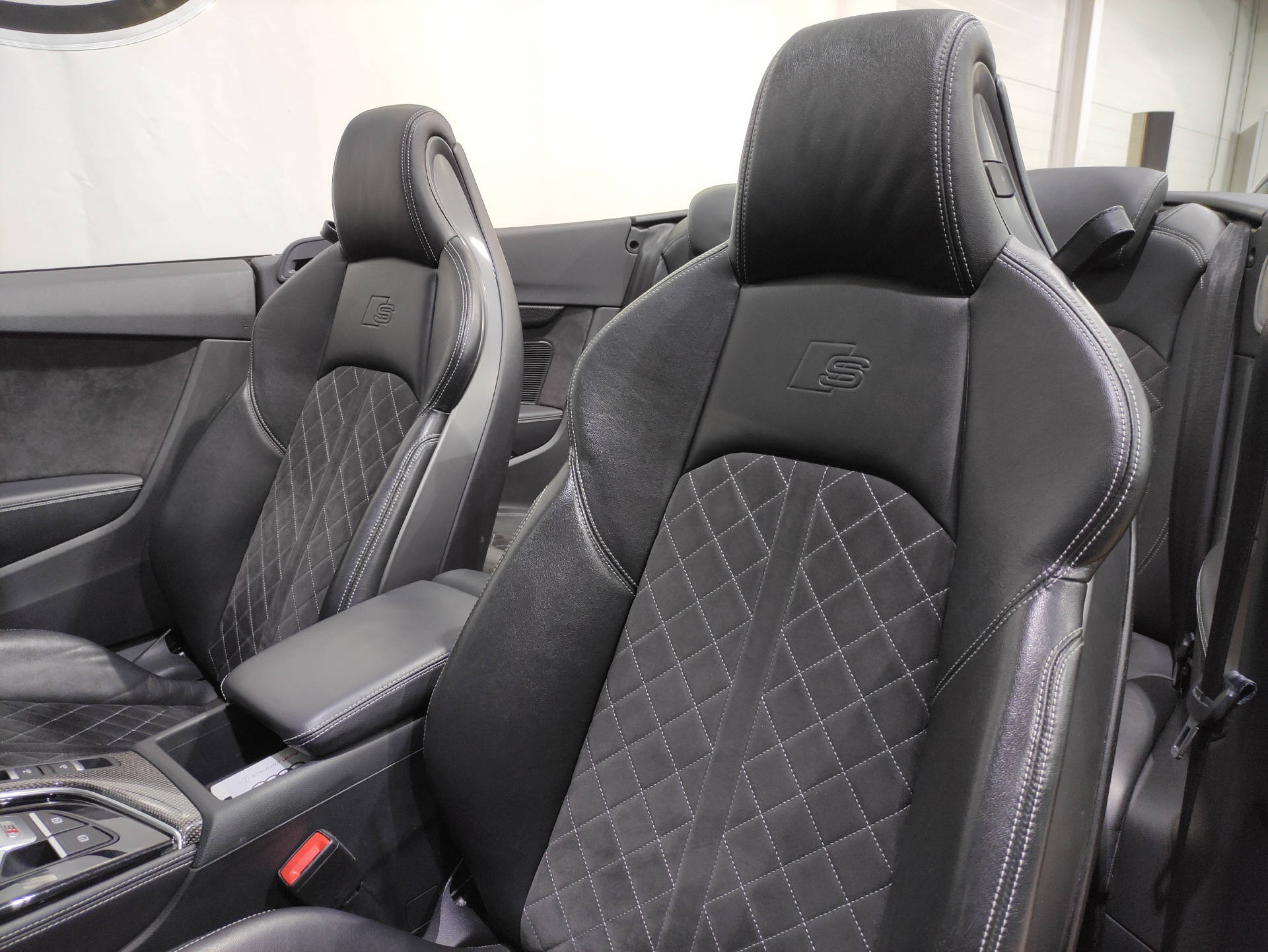 AUDI S5 Cabriolet 3.0 V6 TFSI quattro T-Tronic-image-4