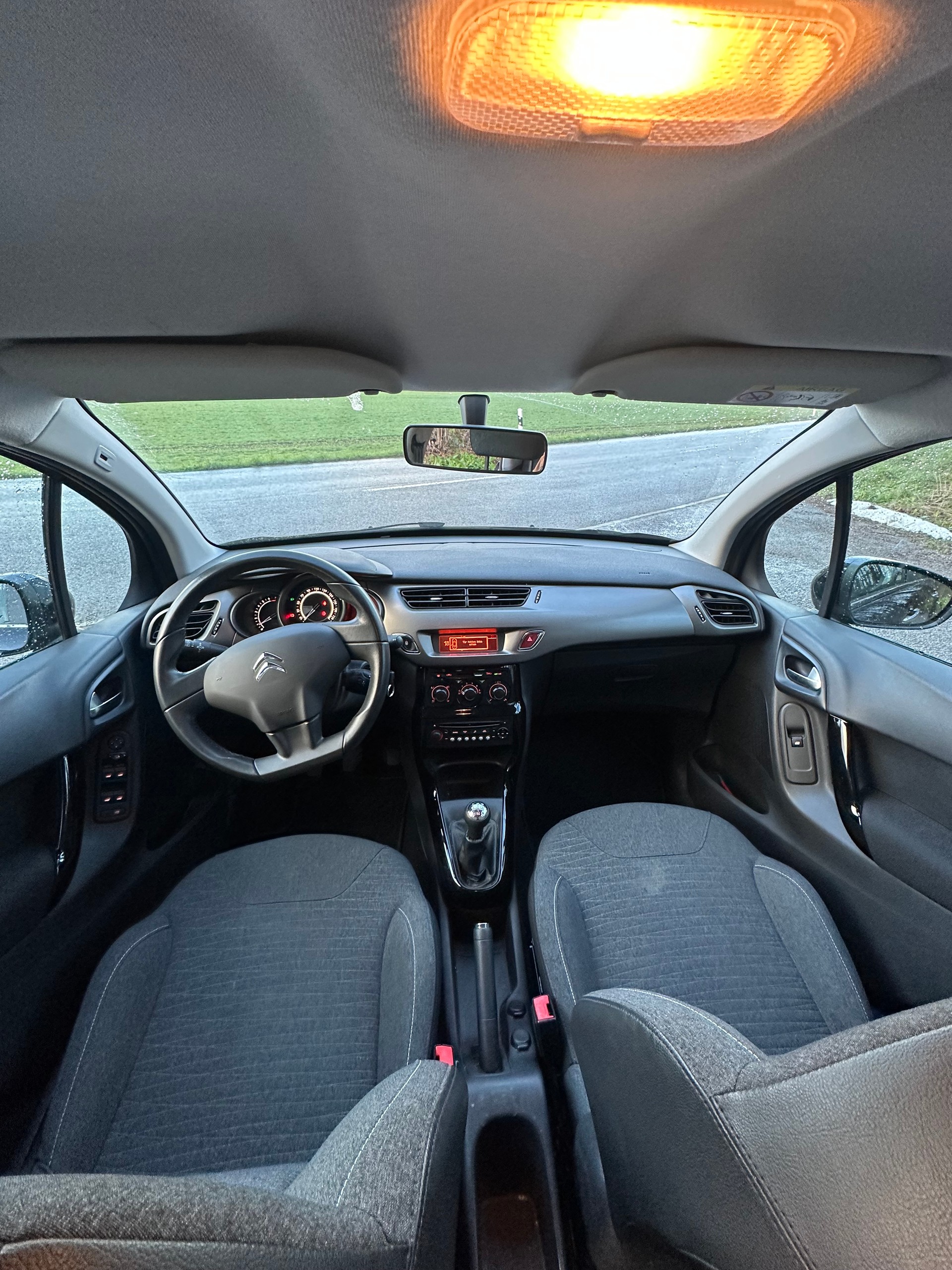 CITROEN C3 1.2i Séduction-image-7