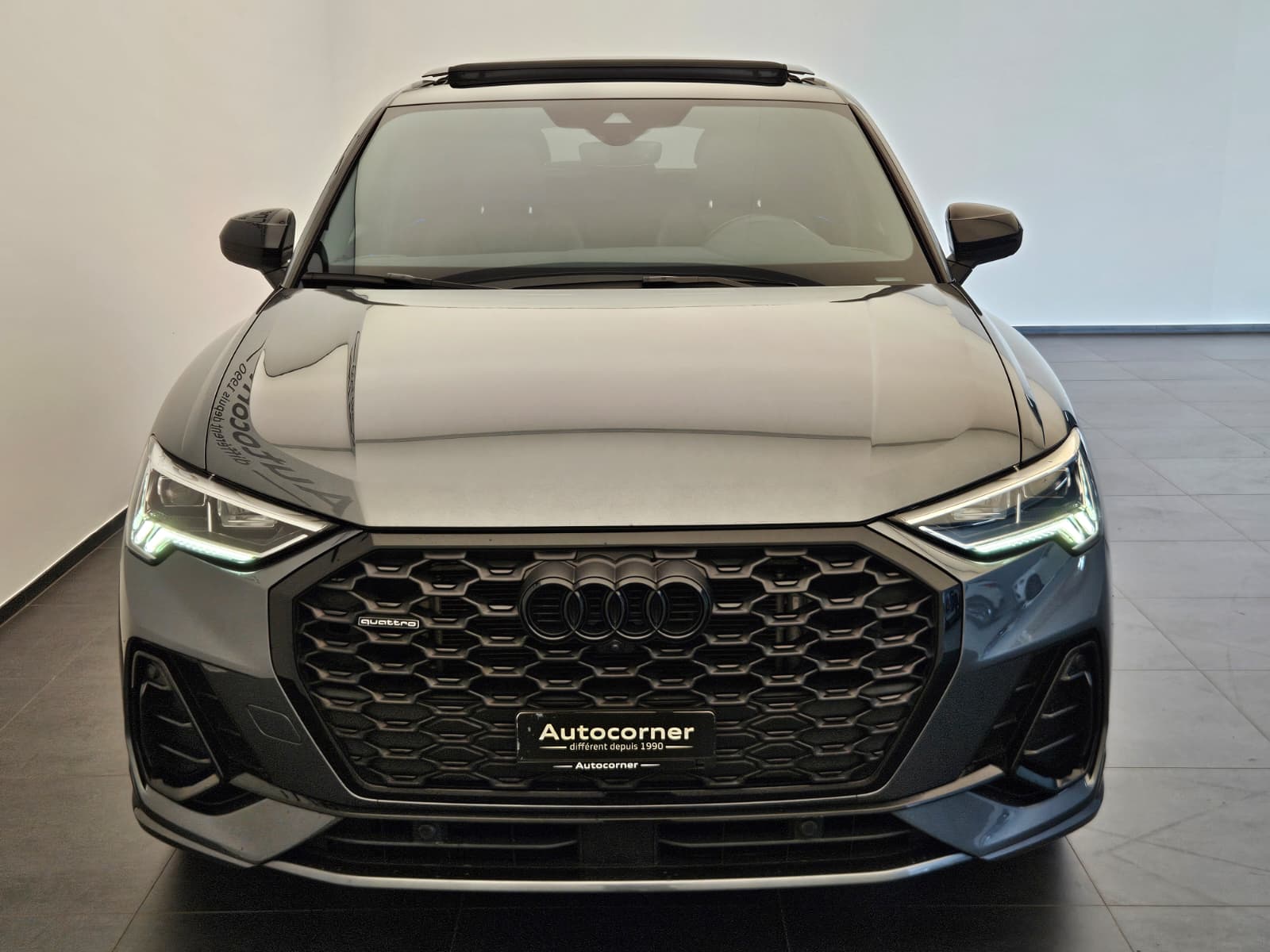 AUDI Q3 Sportback 40 TDI S line quattro S-tronic-showroom-element-3