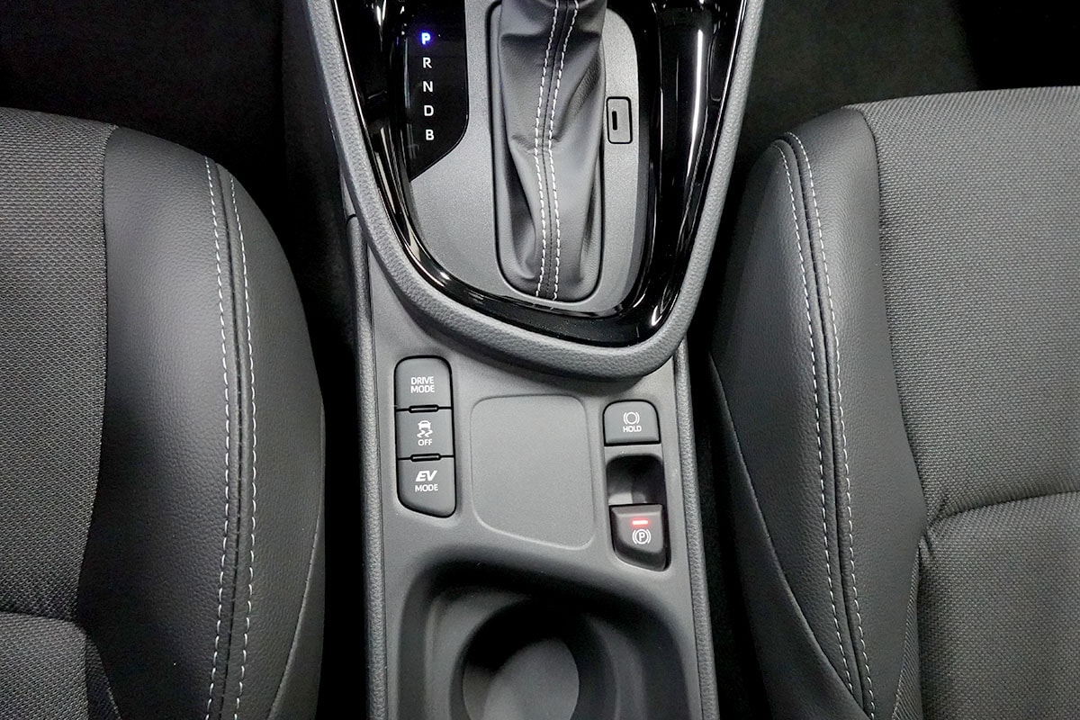 TOYOTA Yaris Cross 1.5 Premium 2WD e-CVT MY 2026-image-13