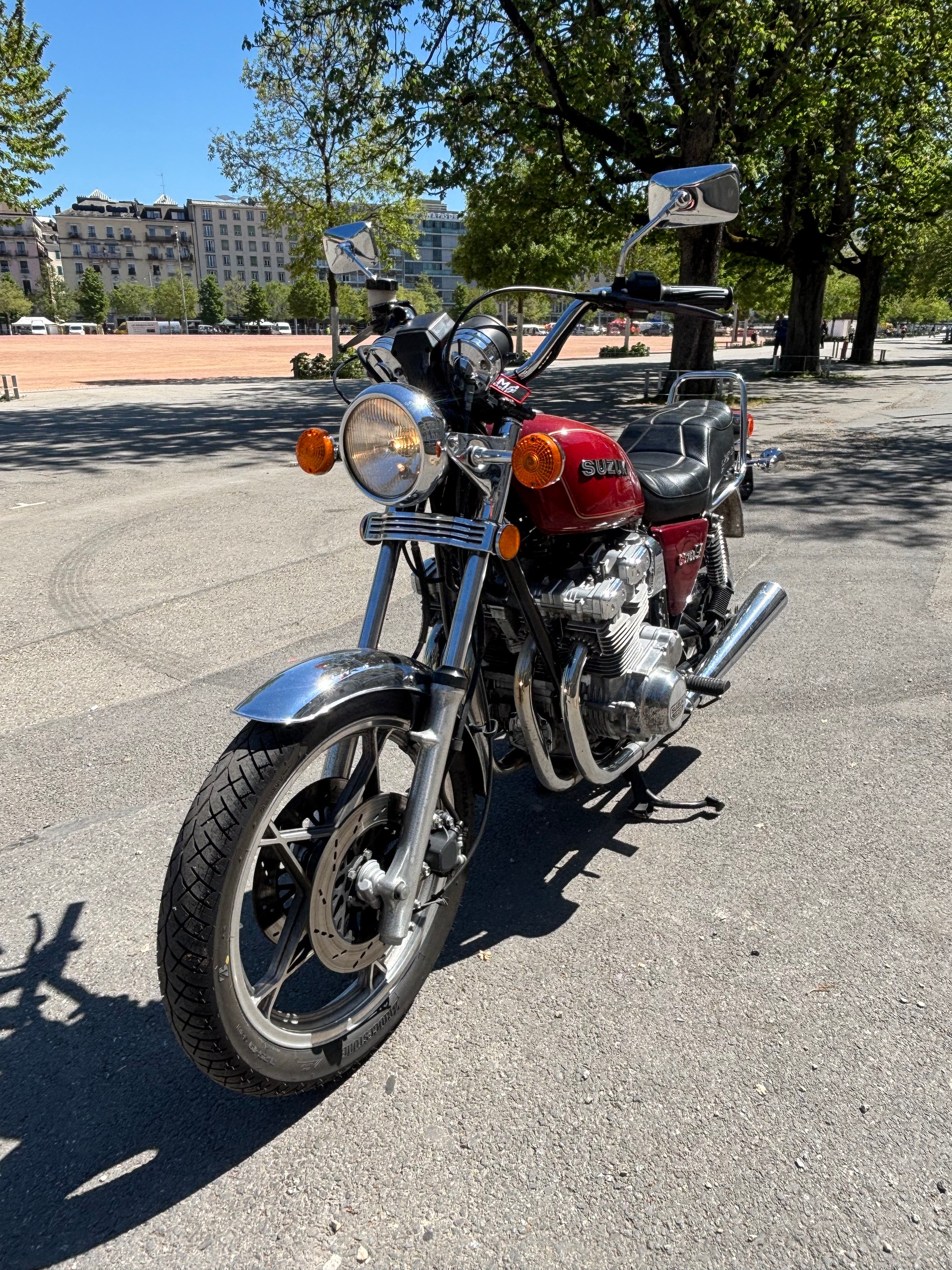 SUZUKI GSX 750-image-0