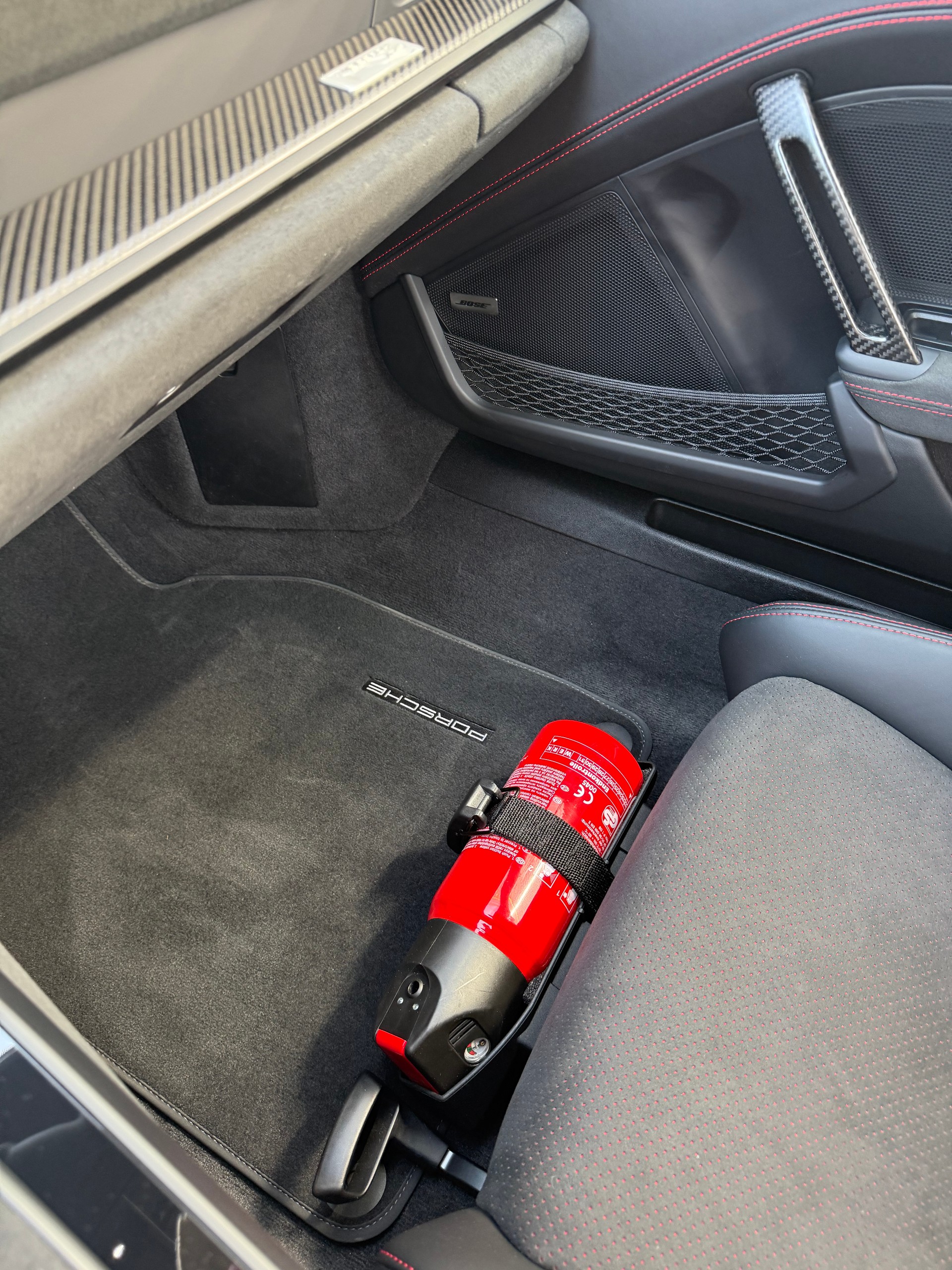 PORSCHE 911 GT3 RS Weissach-image-13