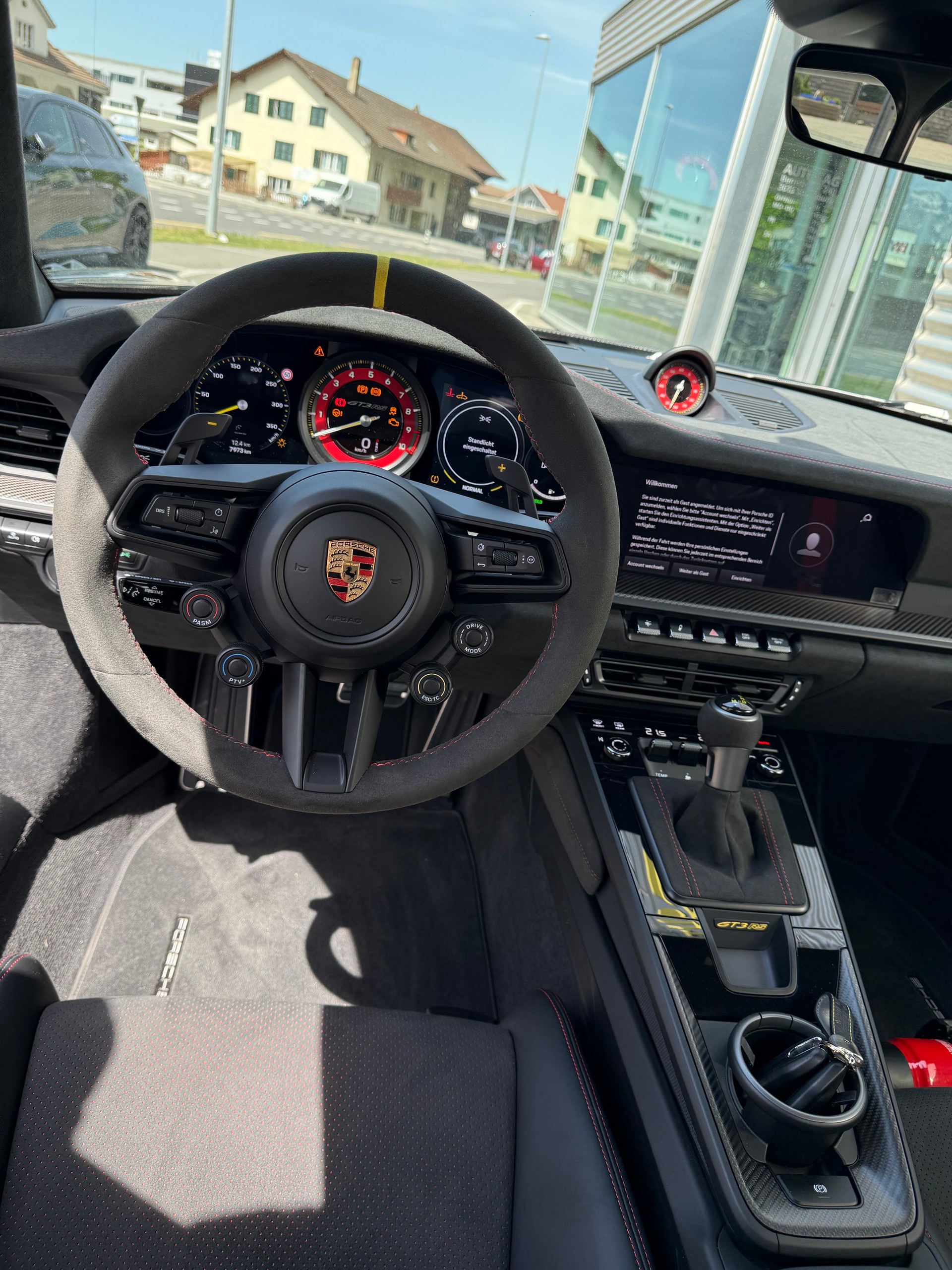 PORSCHE 911 GT3 RS Weissach-image-9