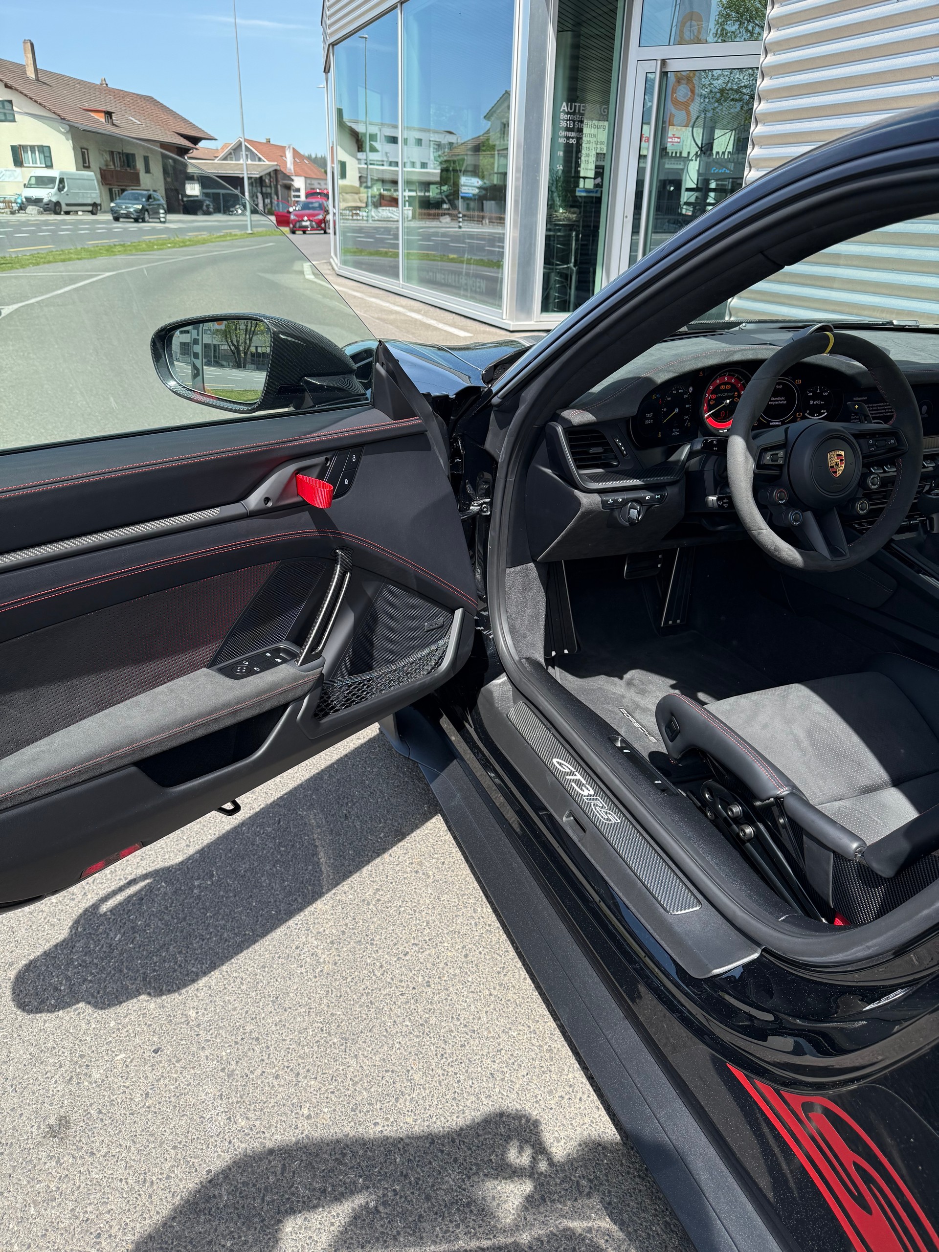 PORSCHE 911 GT3 RS Weissach-image-10