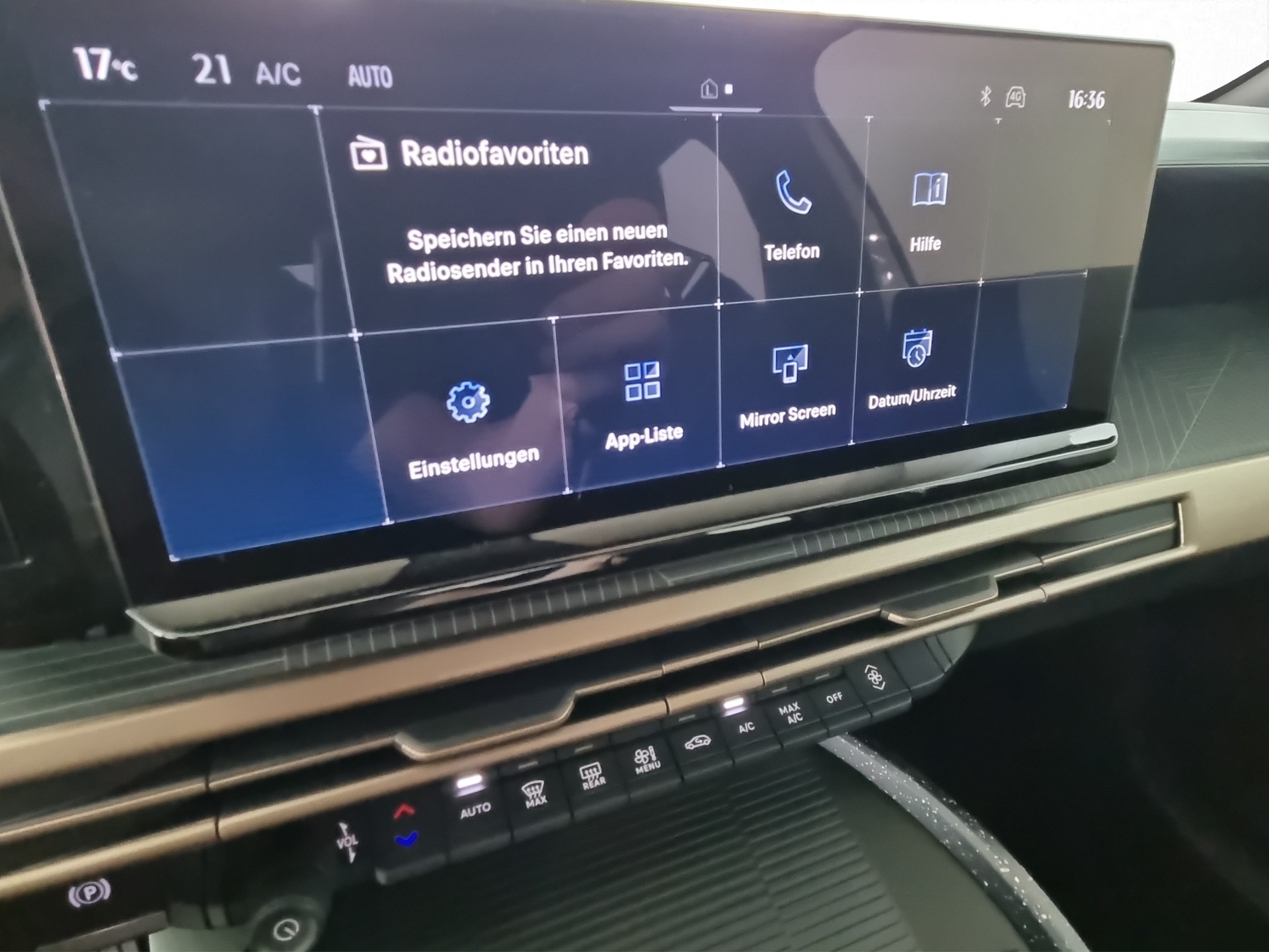 LANCIA Ypsilon Elektro 156-image-14