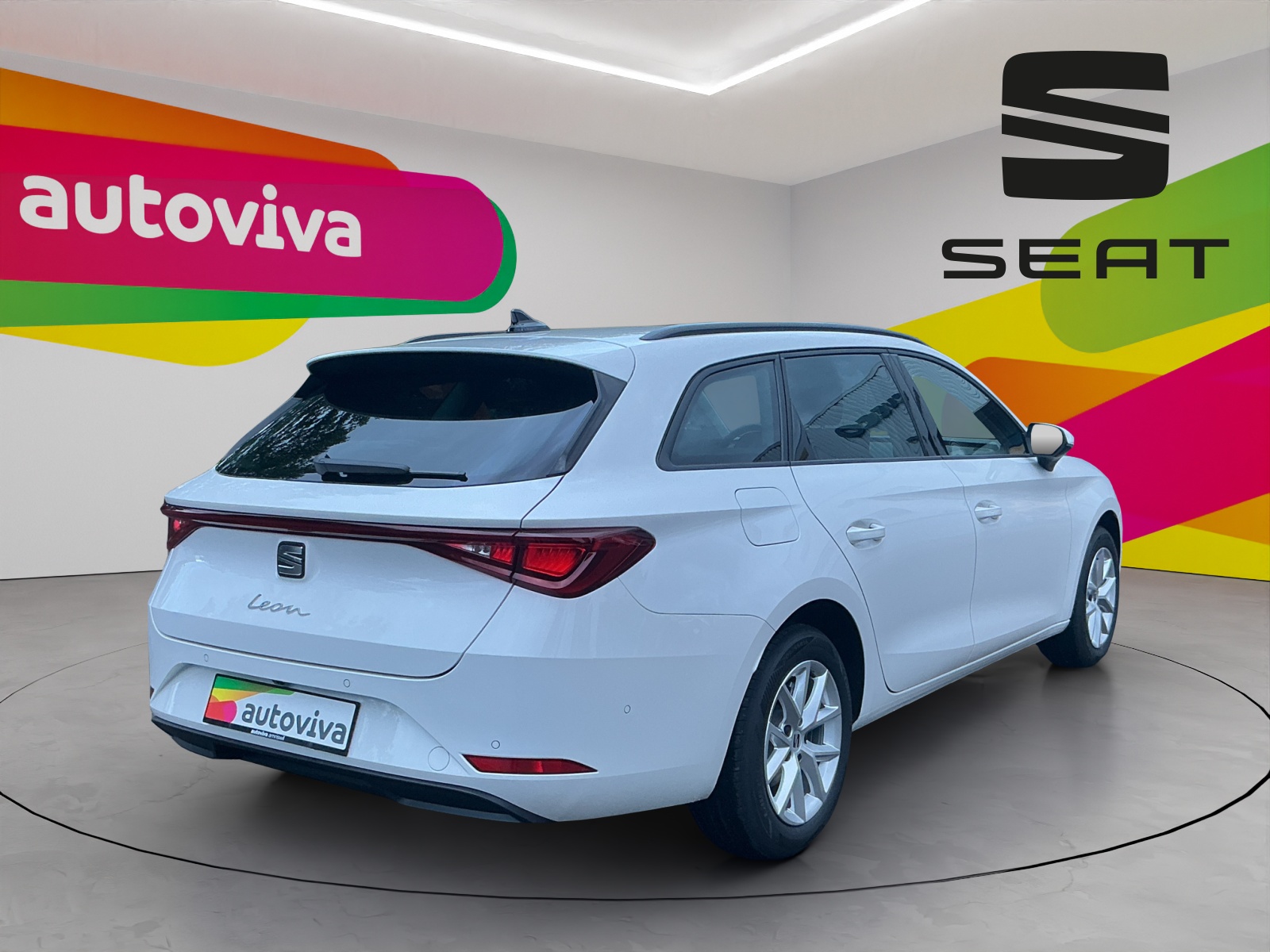 SEAT Leon ST 1.5 eTSI mHEV DSG Style-showroom-element-2