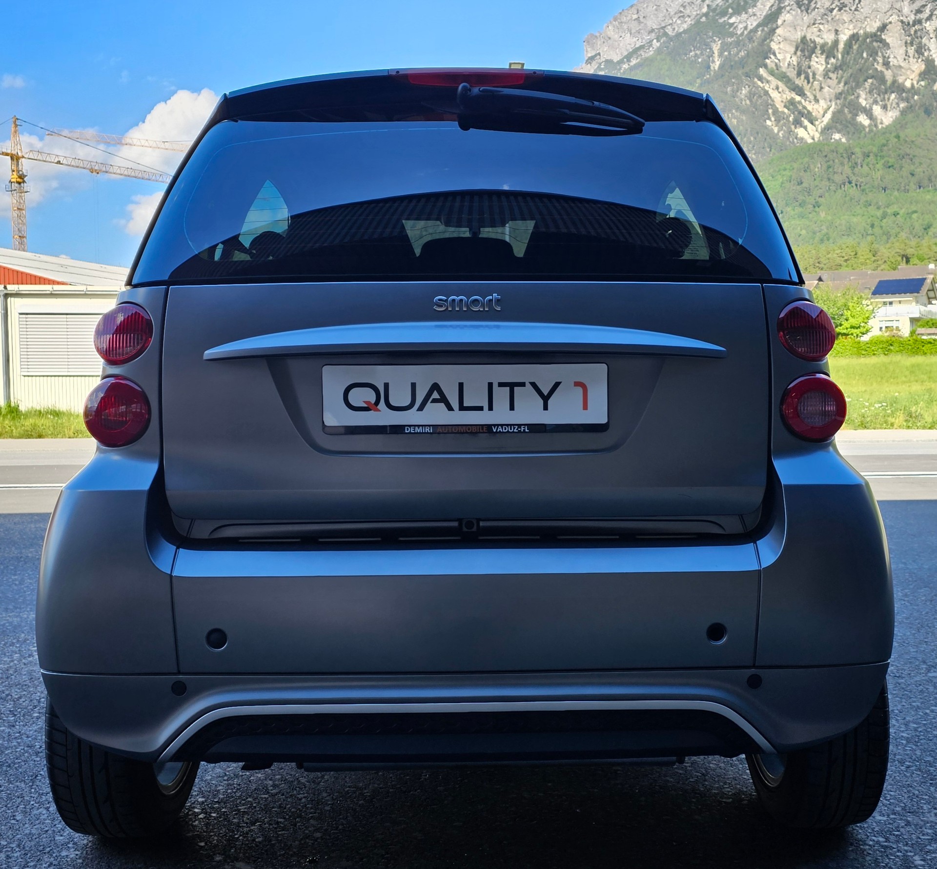 SMART fortwo pearlgrey softouch-image-6