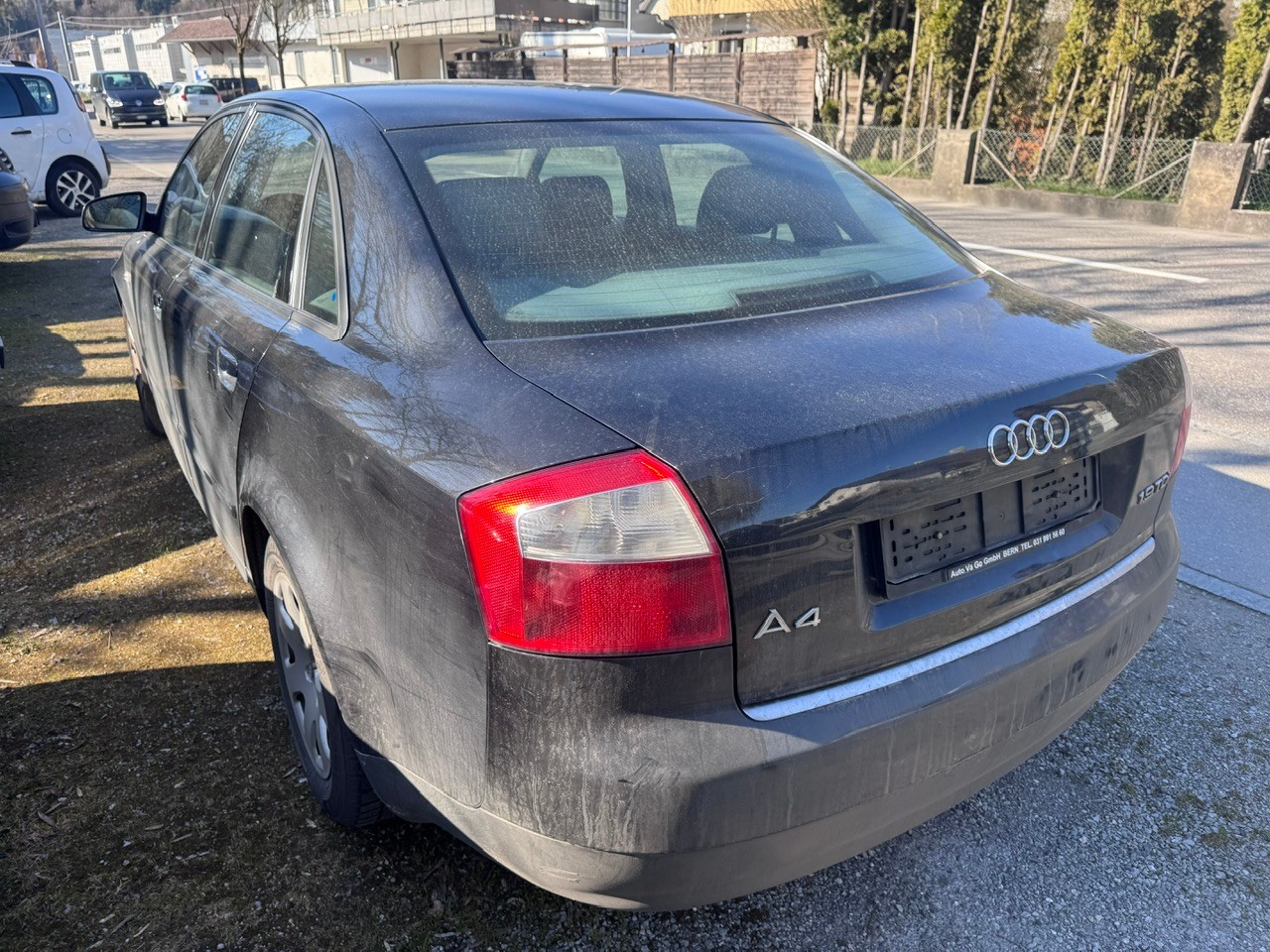 AUDI A4 1.9 TDI-image-4