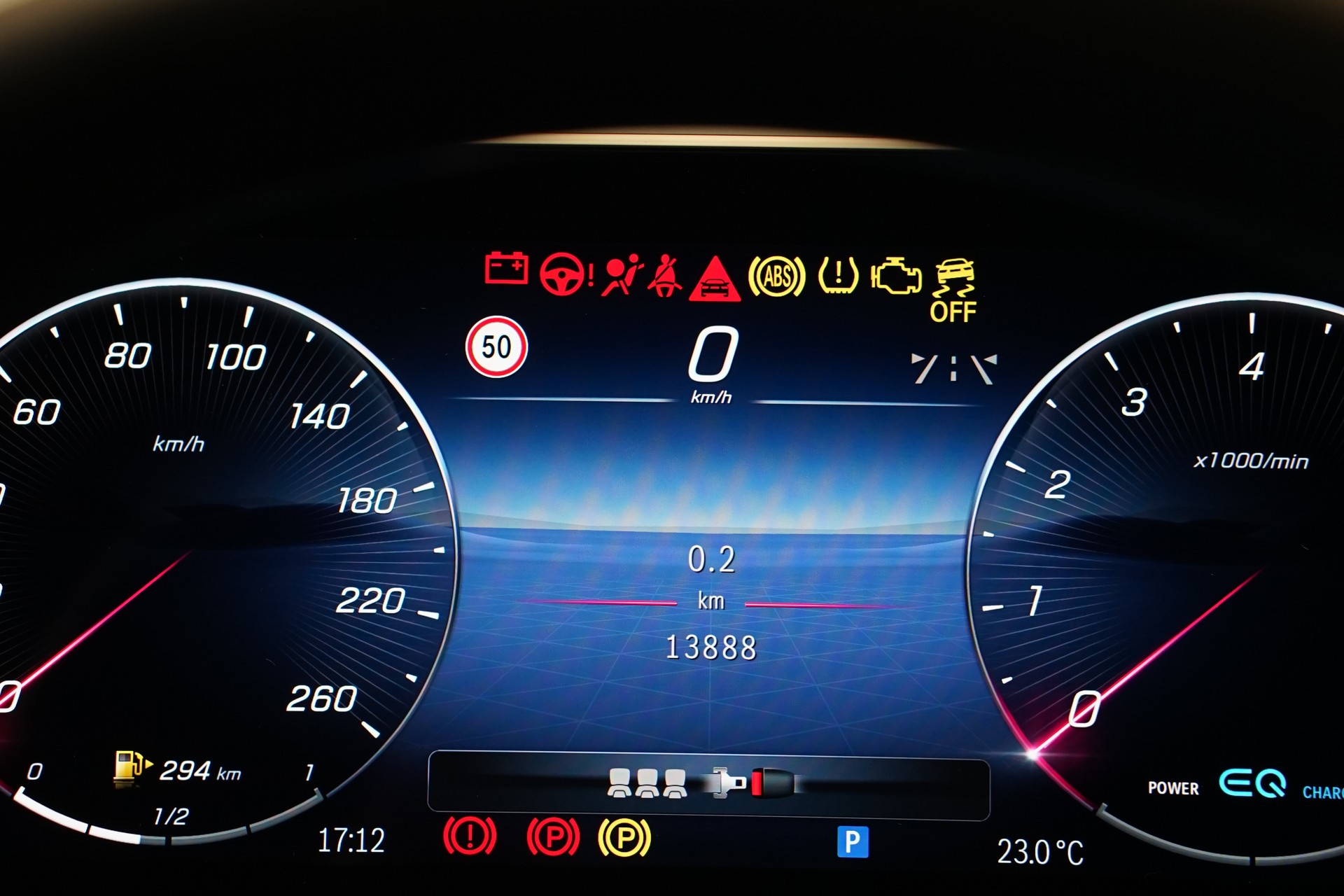 MERCEDES-BENZ C 200 4Matic AMG Line *CH-Fahrzeug*-image-29